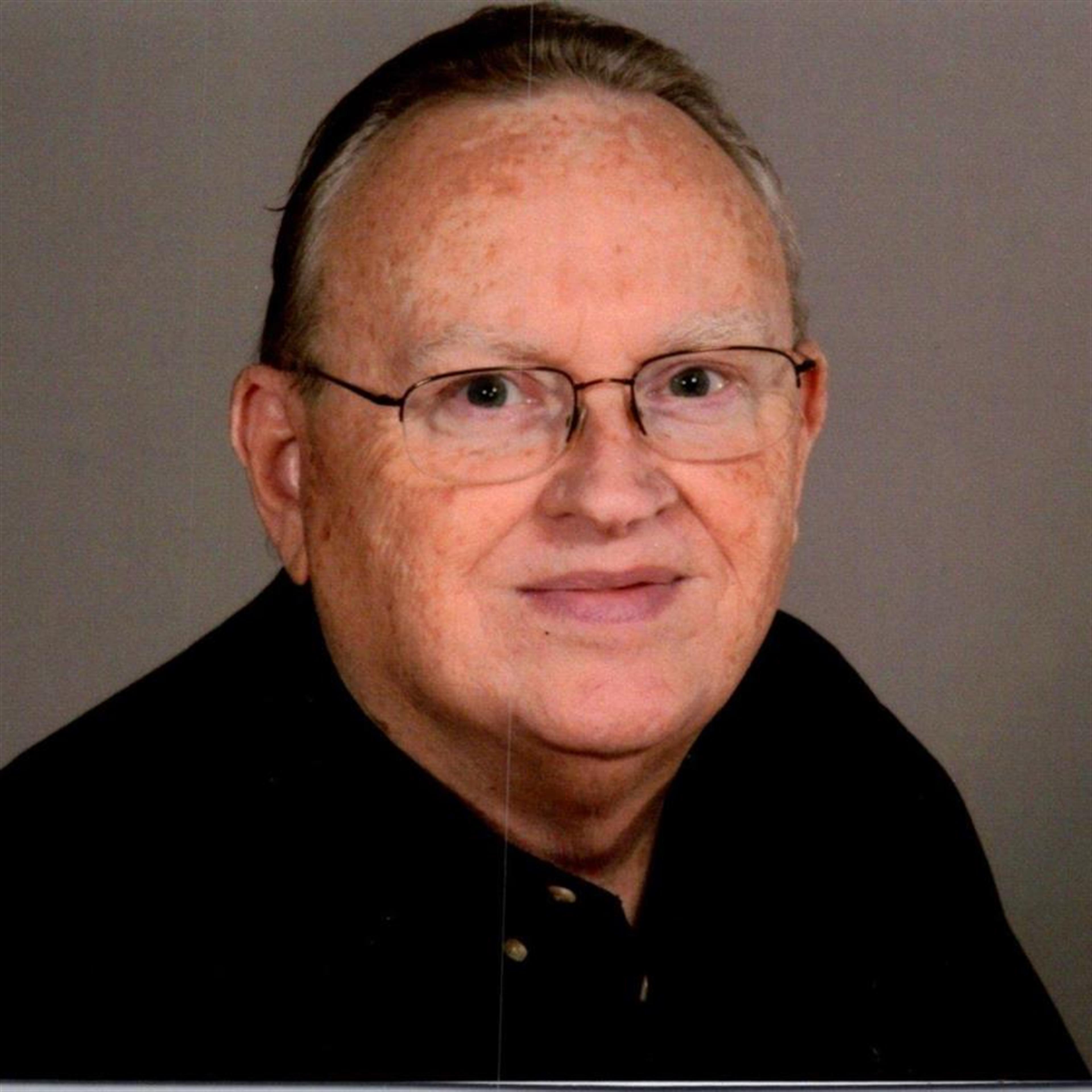 Stephen Lance Lamb's obituary picture