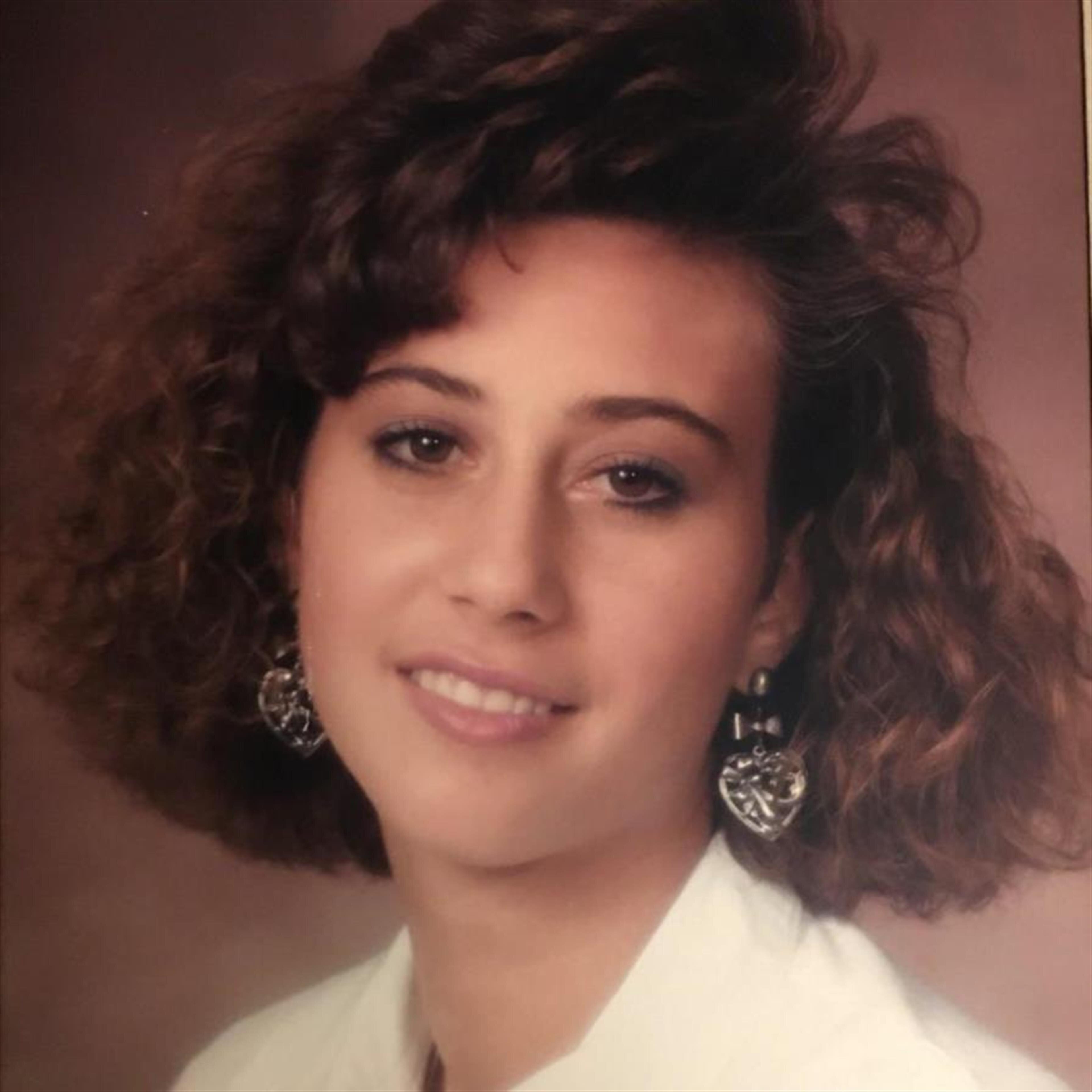 Jennifer DeTar