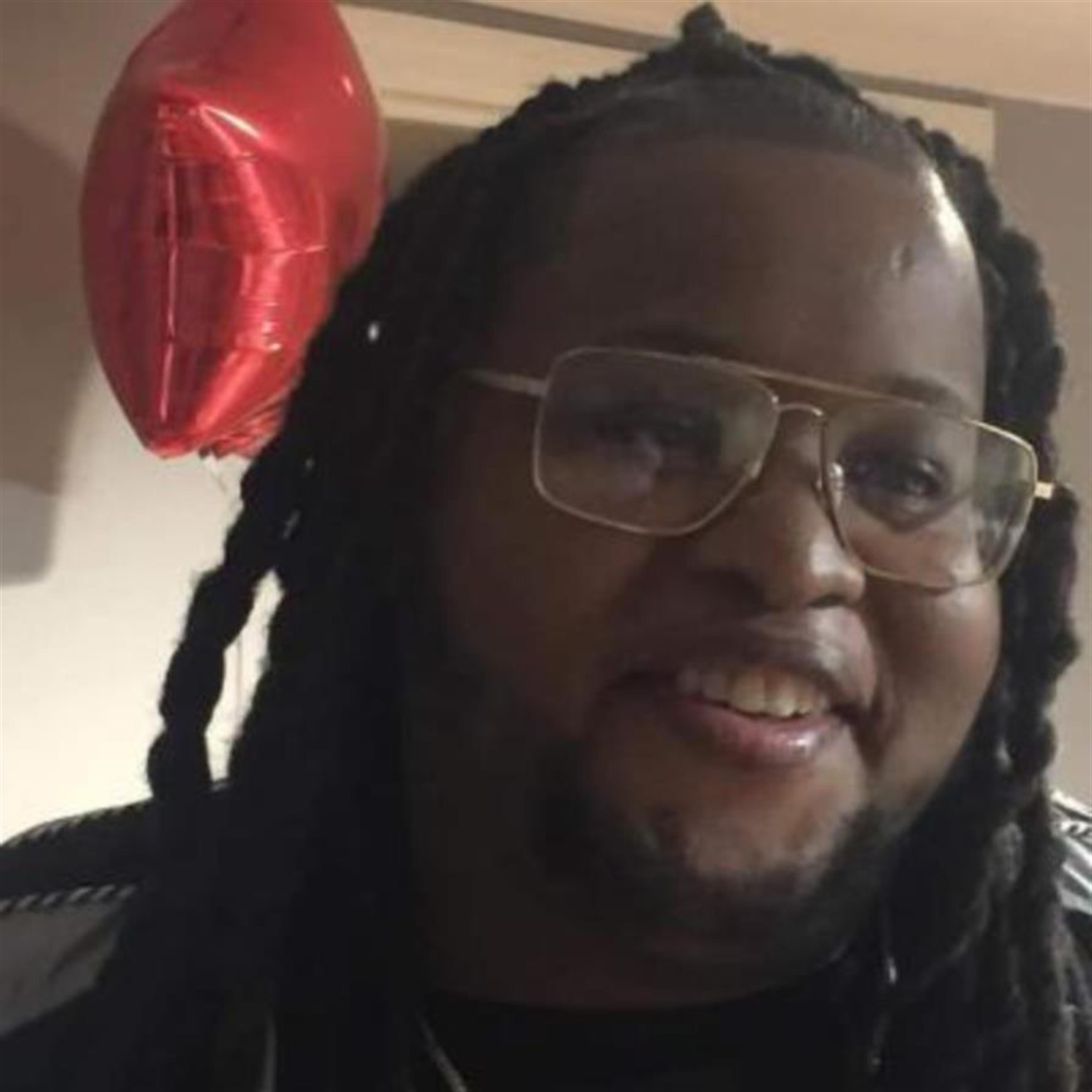 Carlos Levon Benford