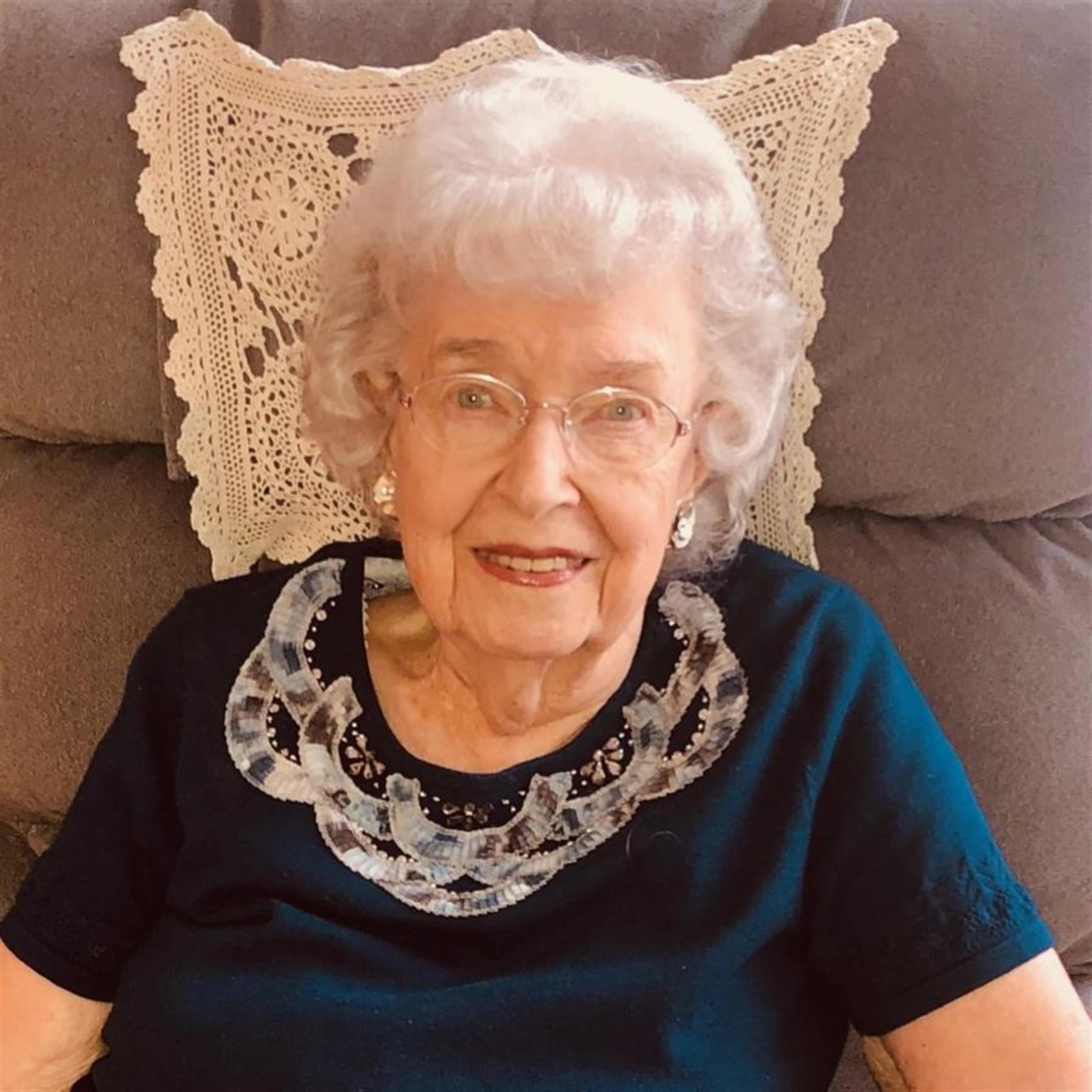 Edith Hillegonds Leland