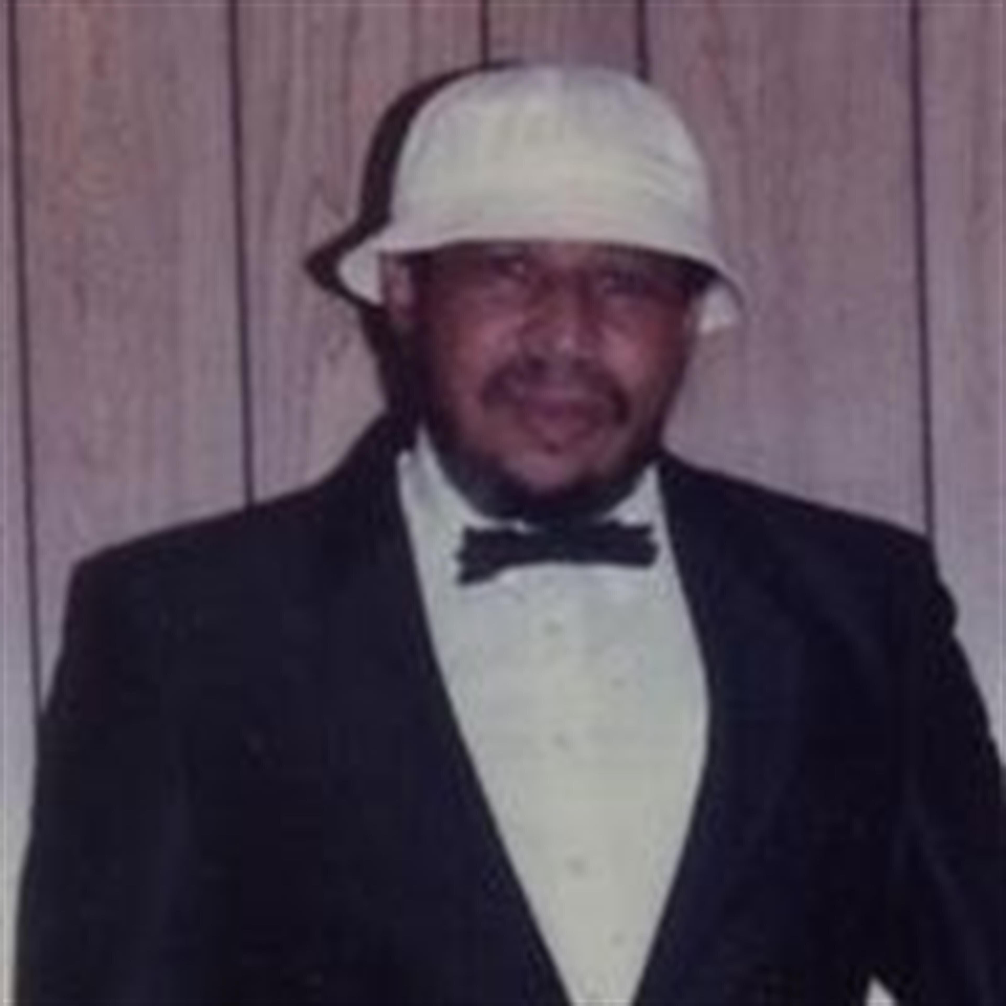 Joe L Lyons