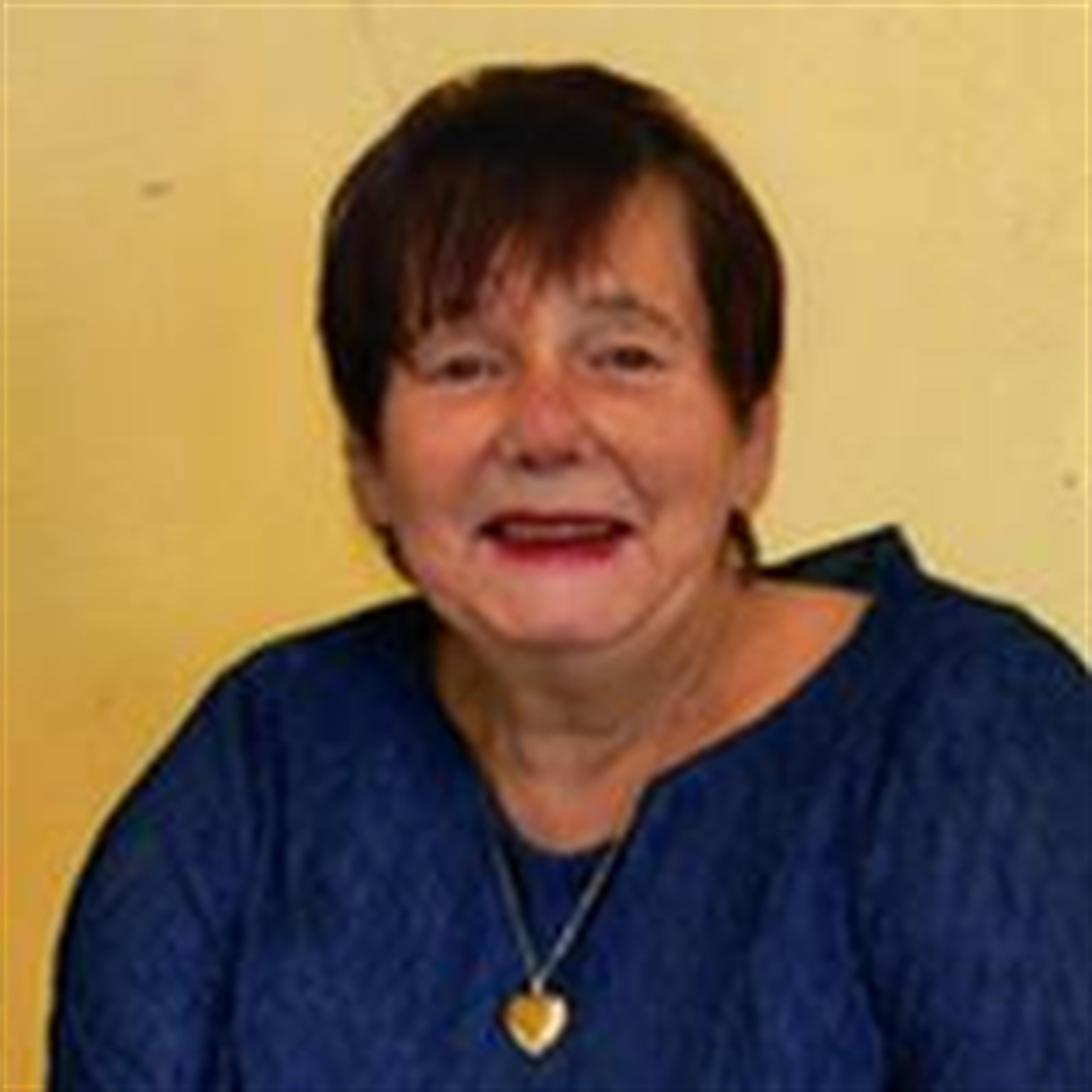 Eva Hamilton's obituary picture