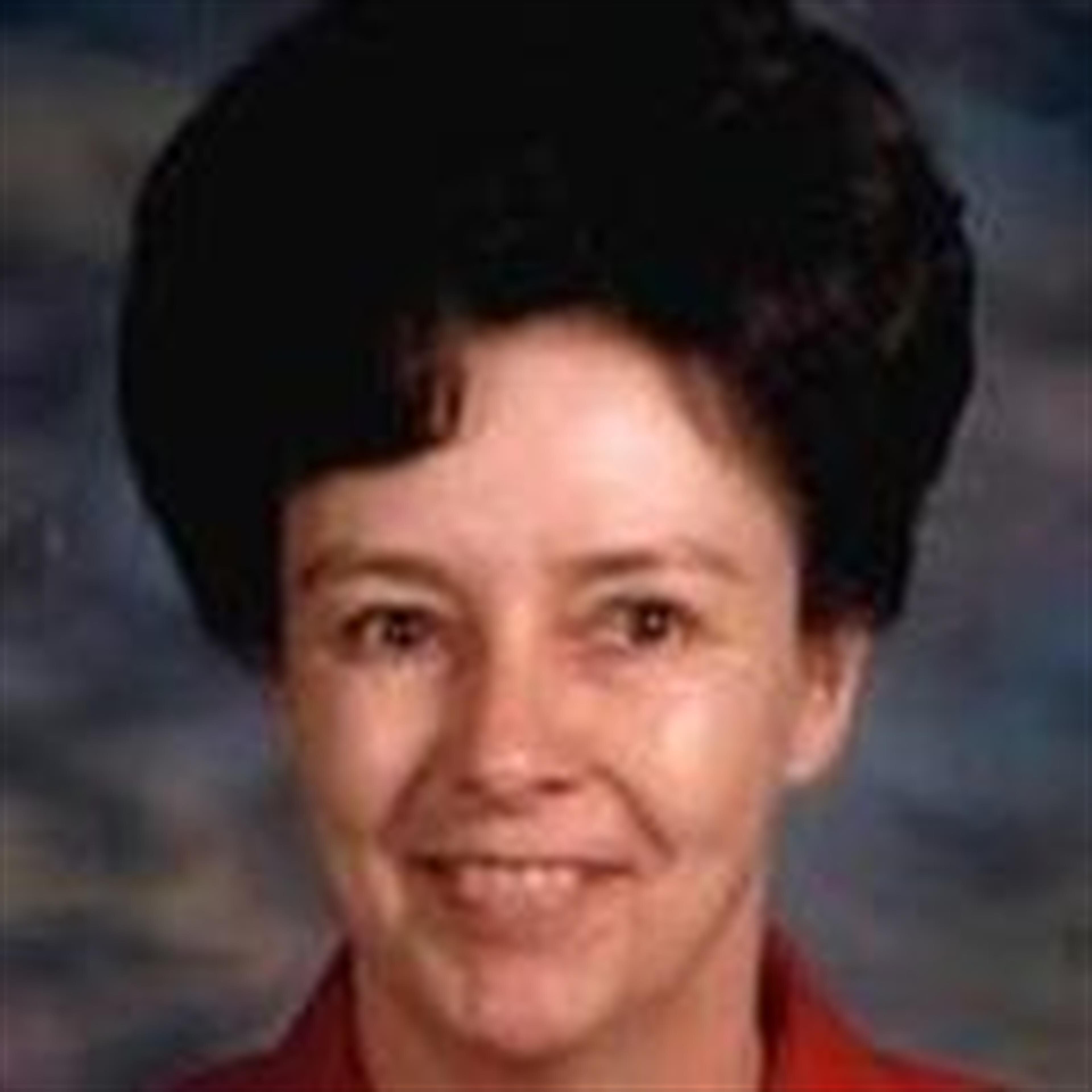 Geraldine "Jerri" Cryer Zills