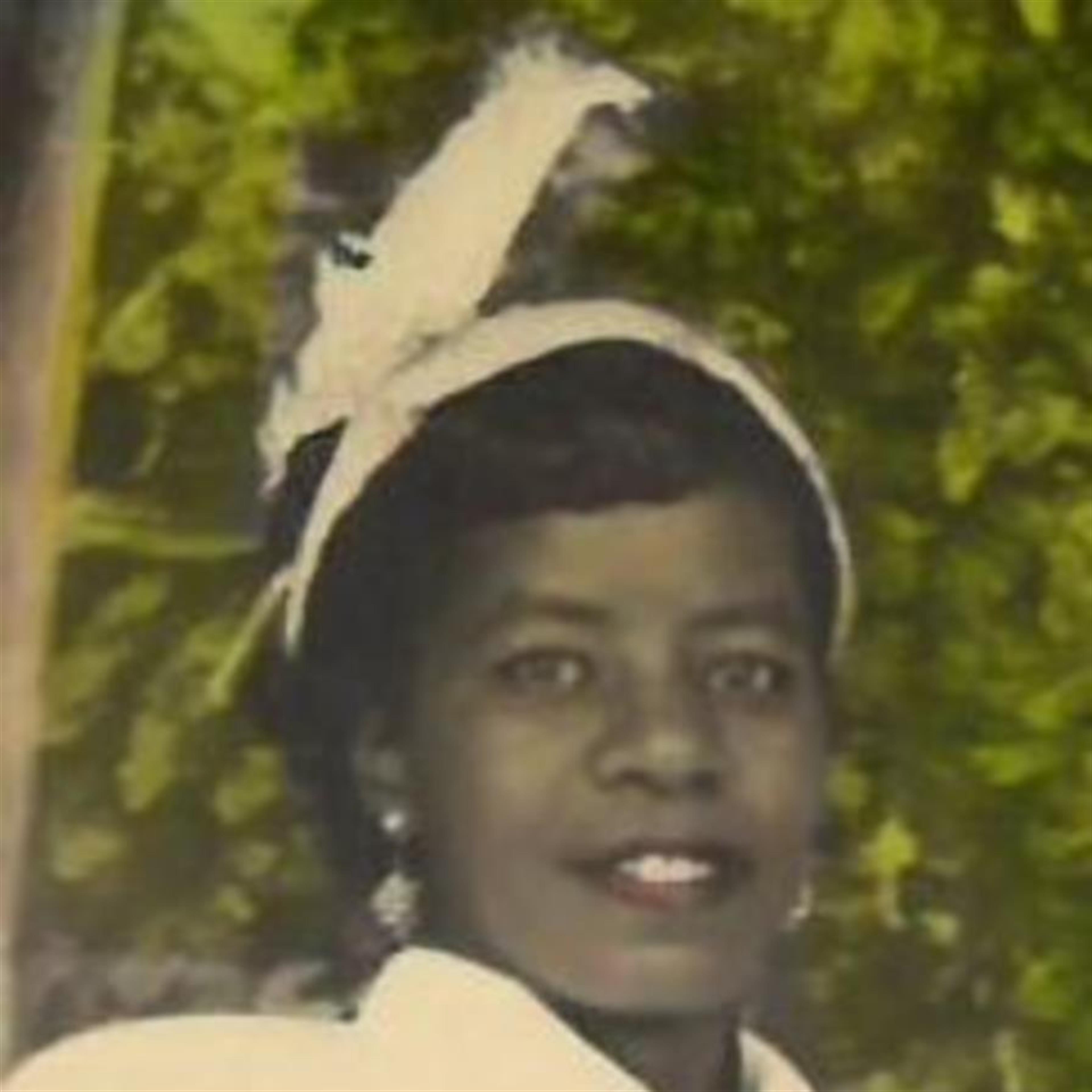 Mary Alice Harry's obituary picture