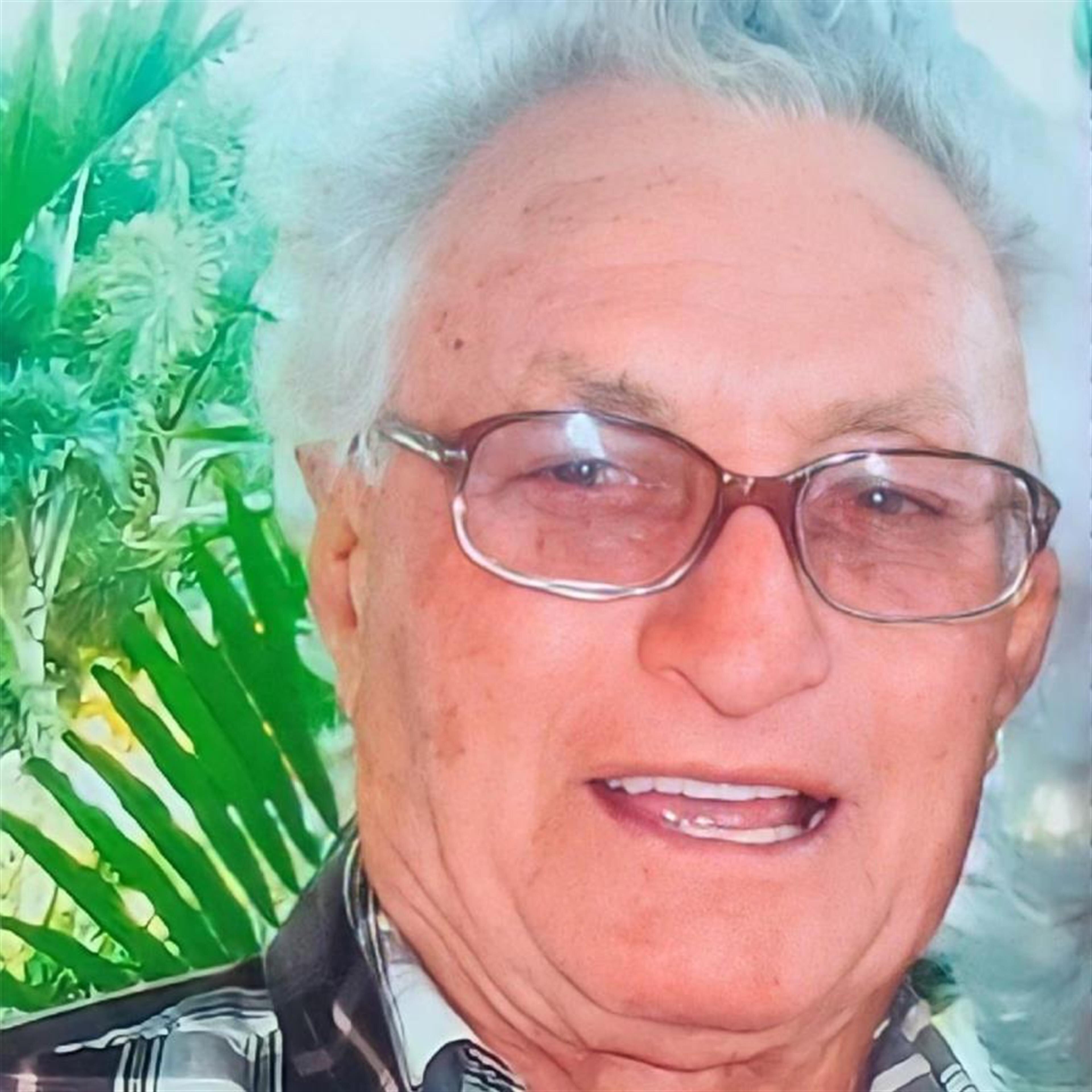 Remberto R Perez
