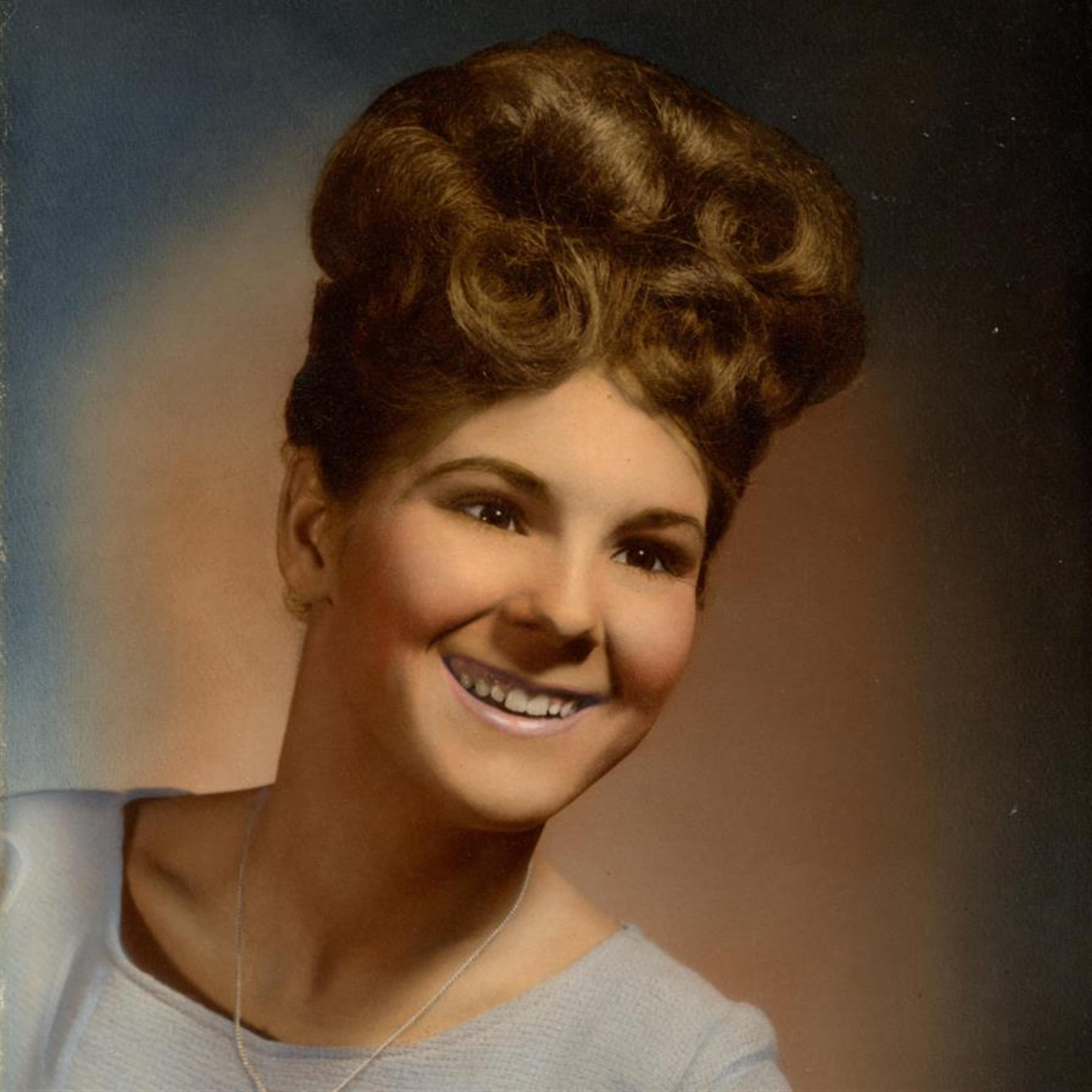 Mrs. Linda Yvonne Freeman