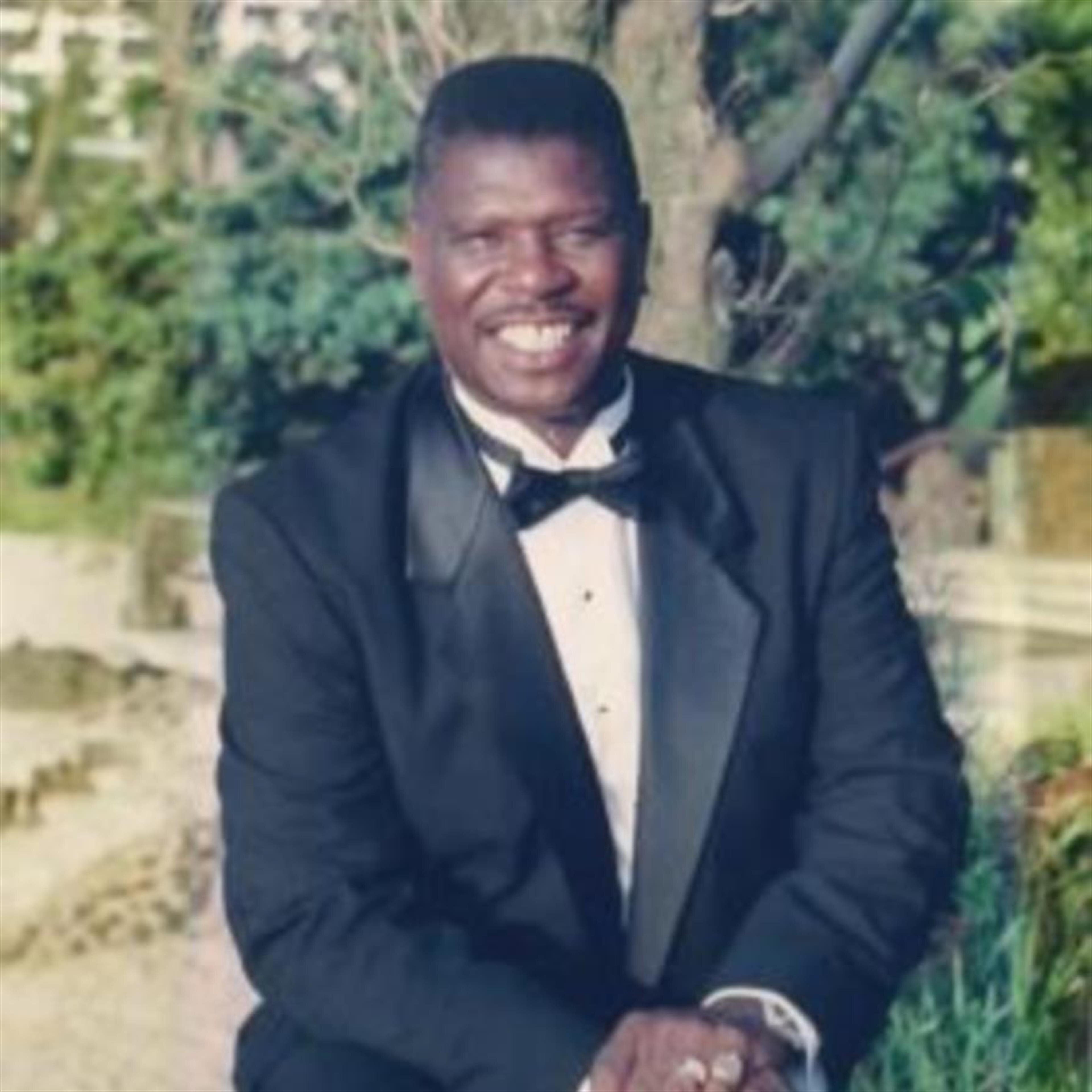 Eddie Roy Favors Jr.