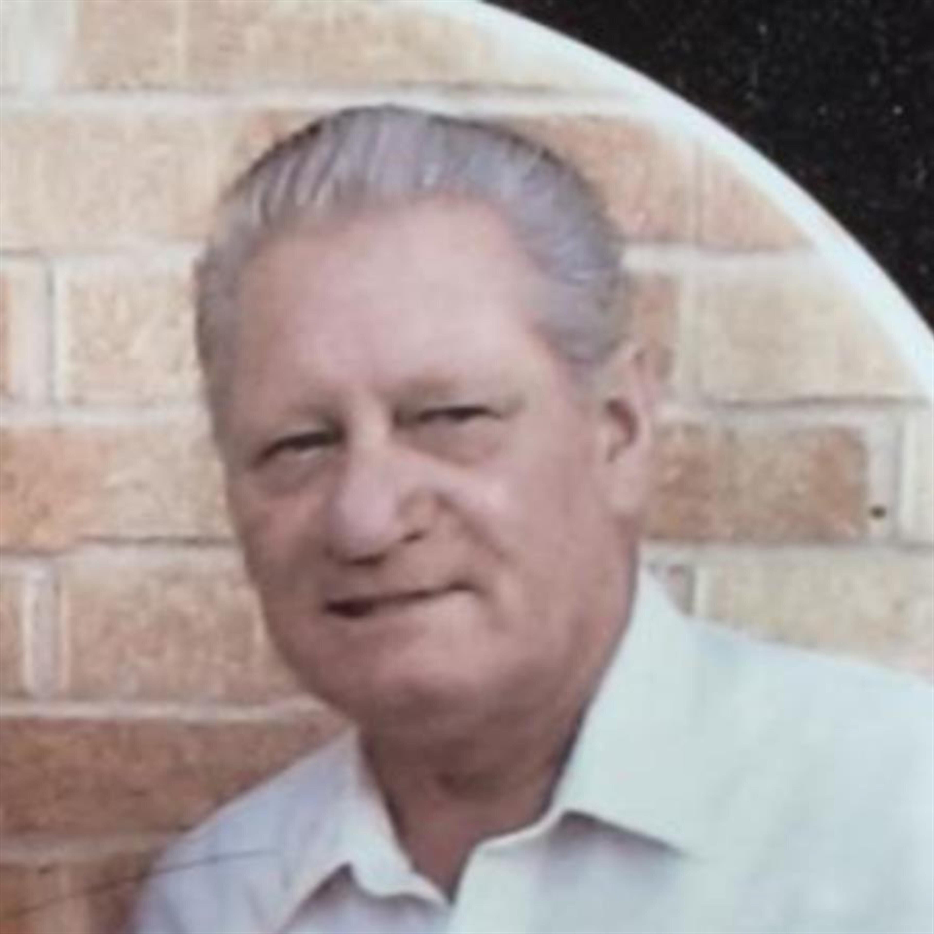 Ben "Dude" Cook (Seymour)