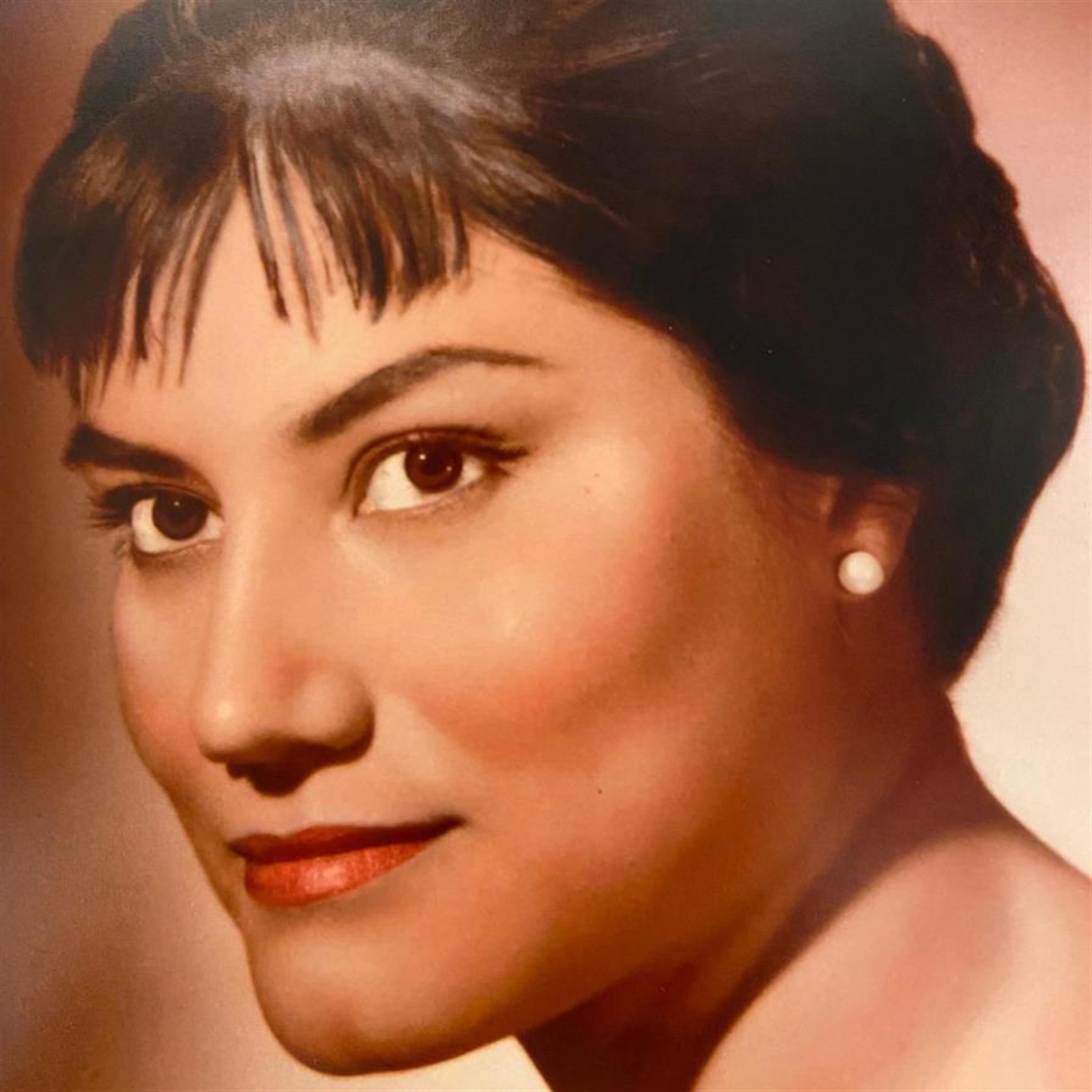 Consuelo Tobar