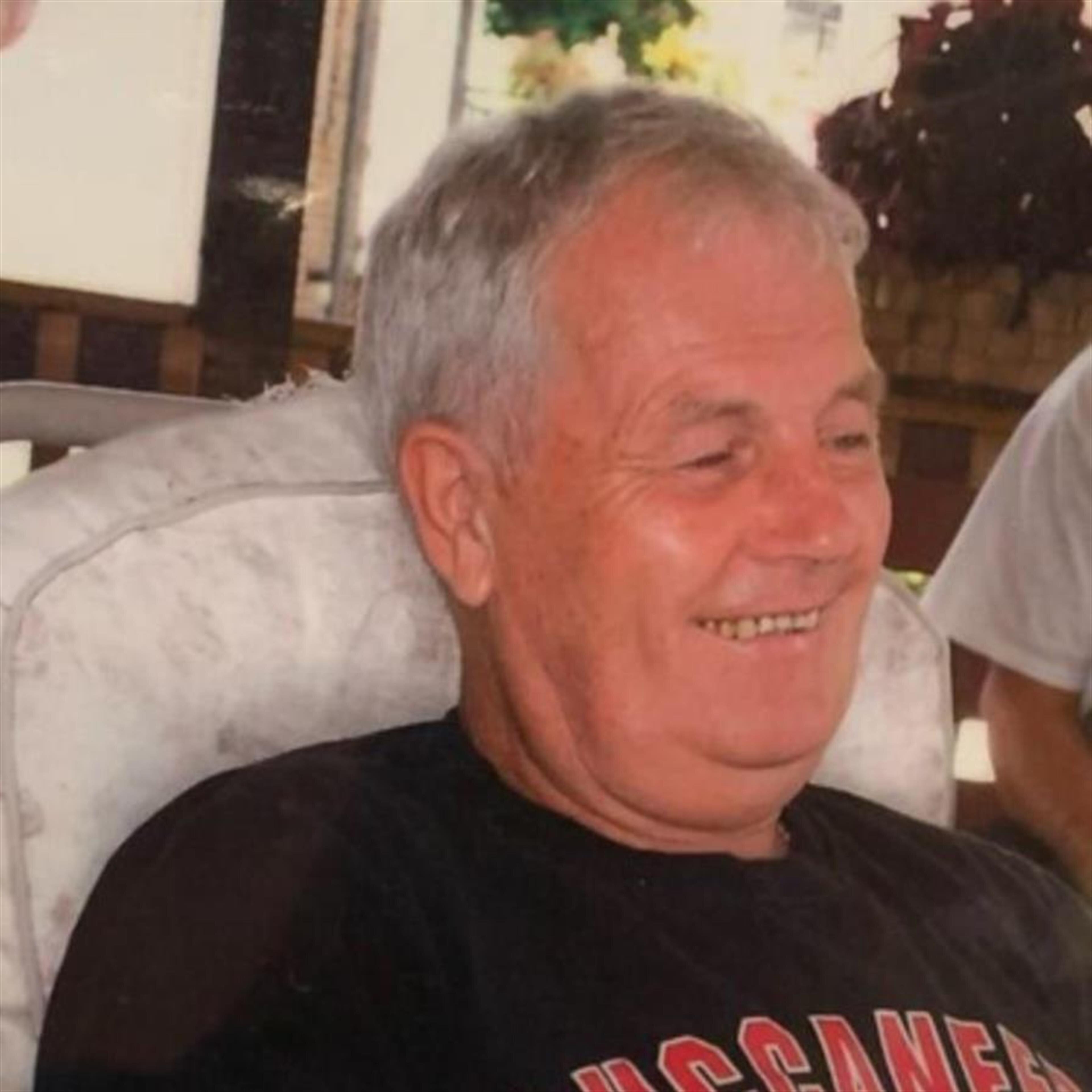 Mr. Robert Plumpton