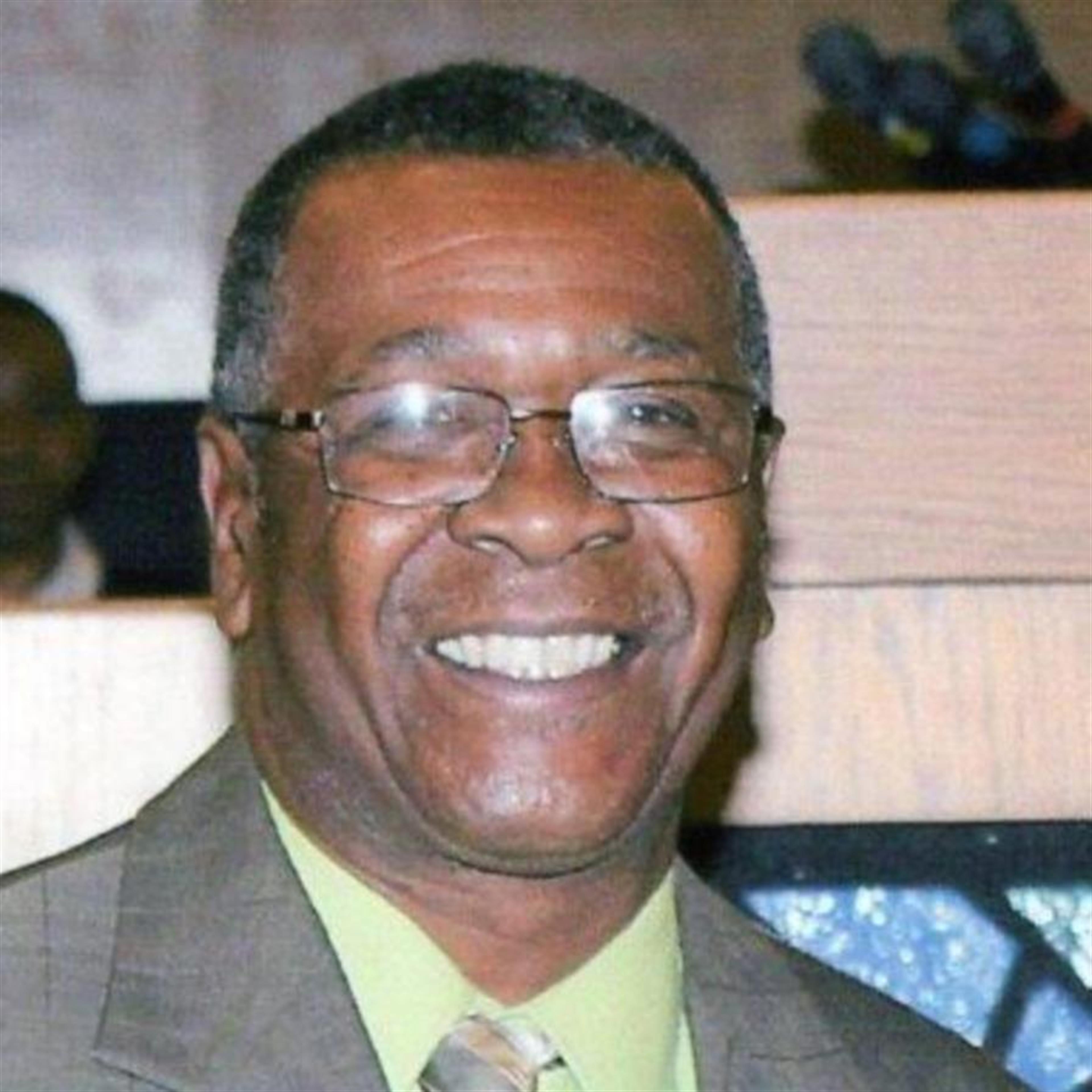 Donald ( Donnie ) Bennett