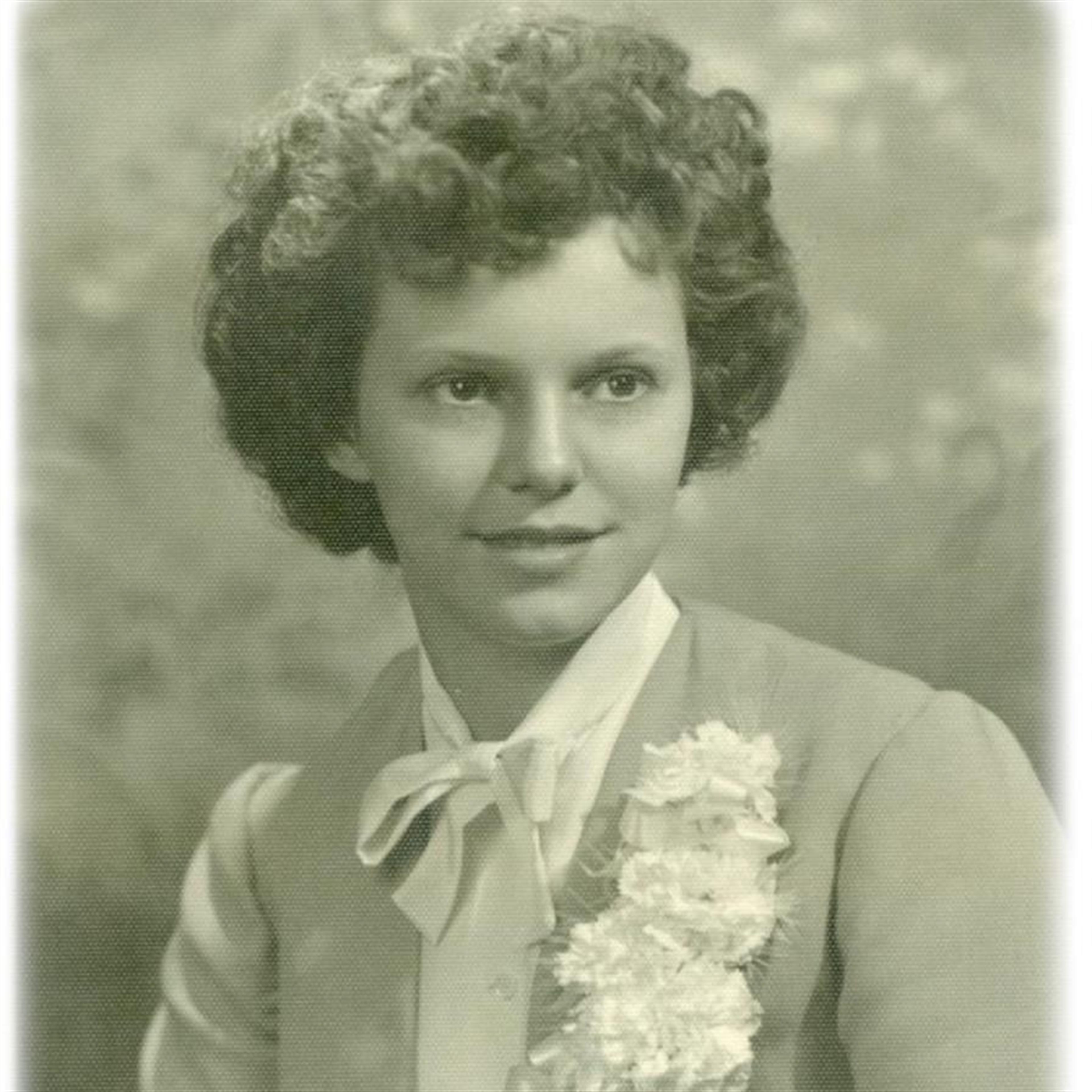 Helen M. Mueller's obituary picture