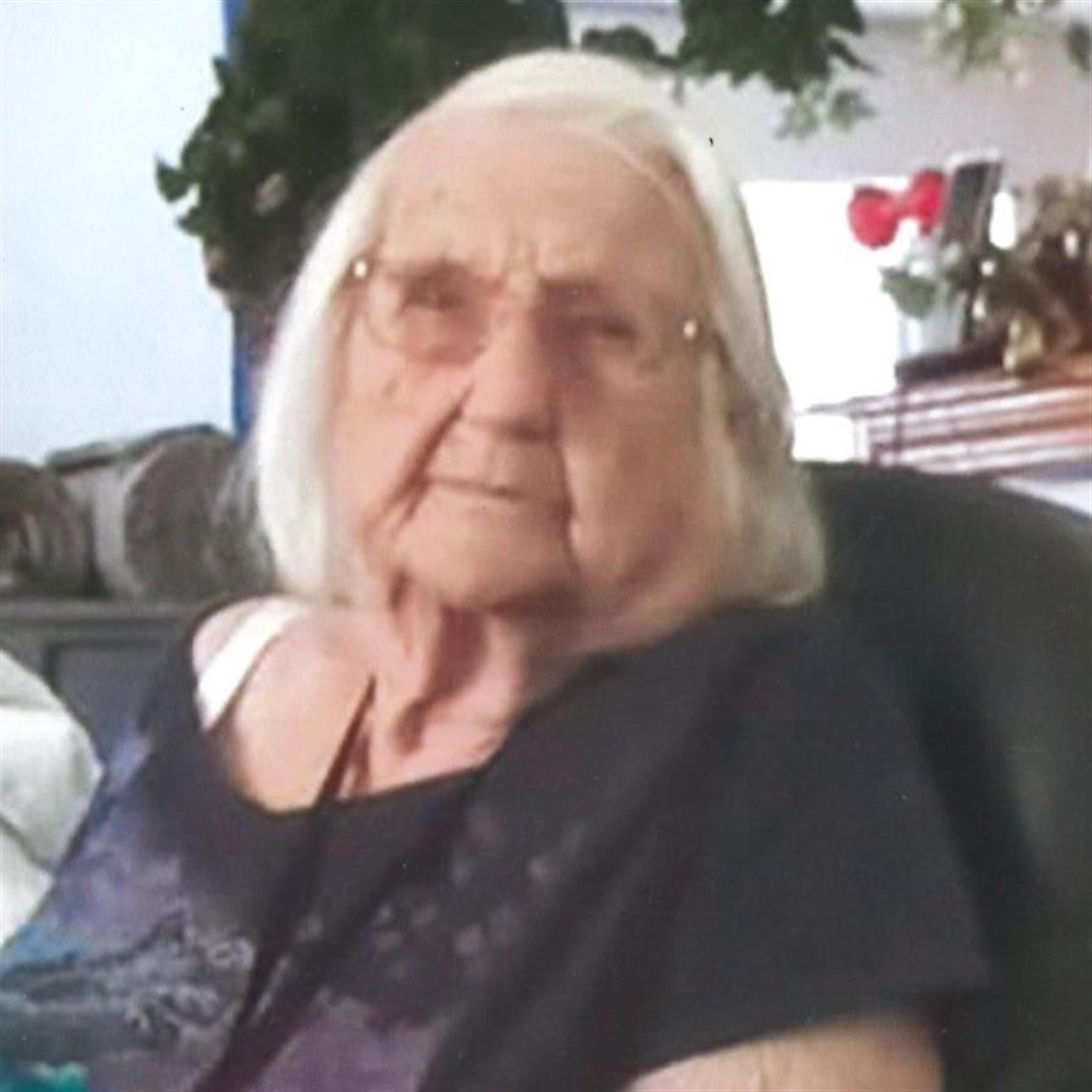 Helene Mae Van Hooser Lake