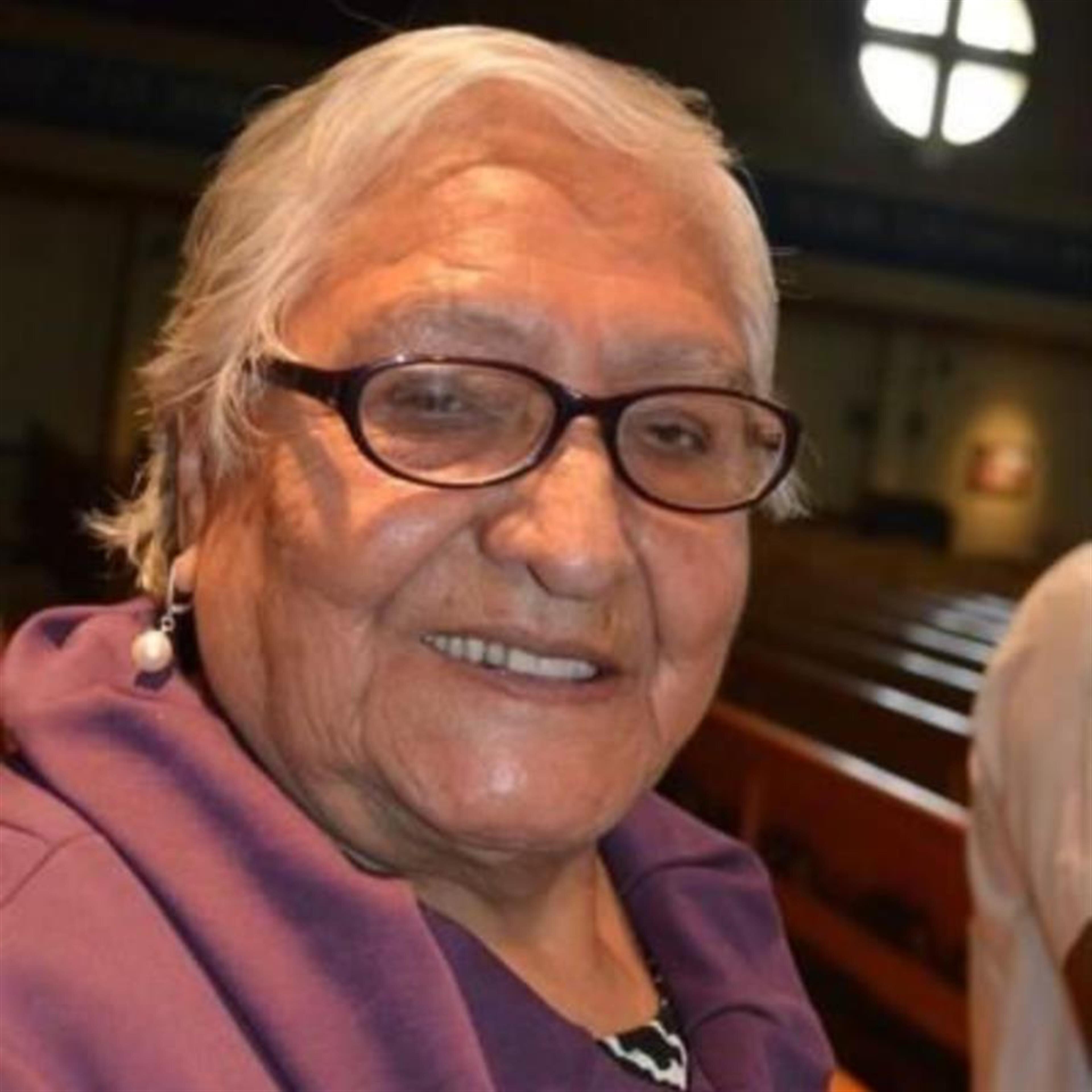 Mrs. Julia Aldave Montoro