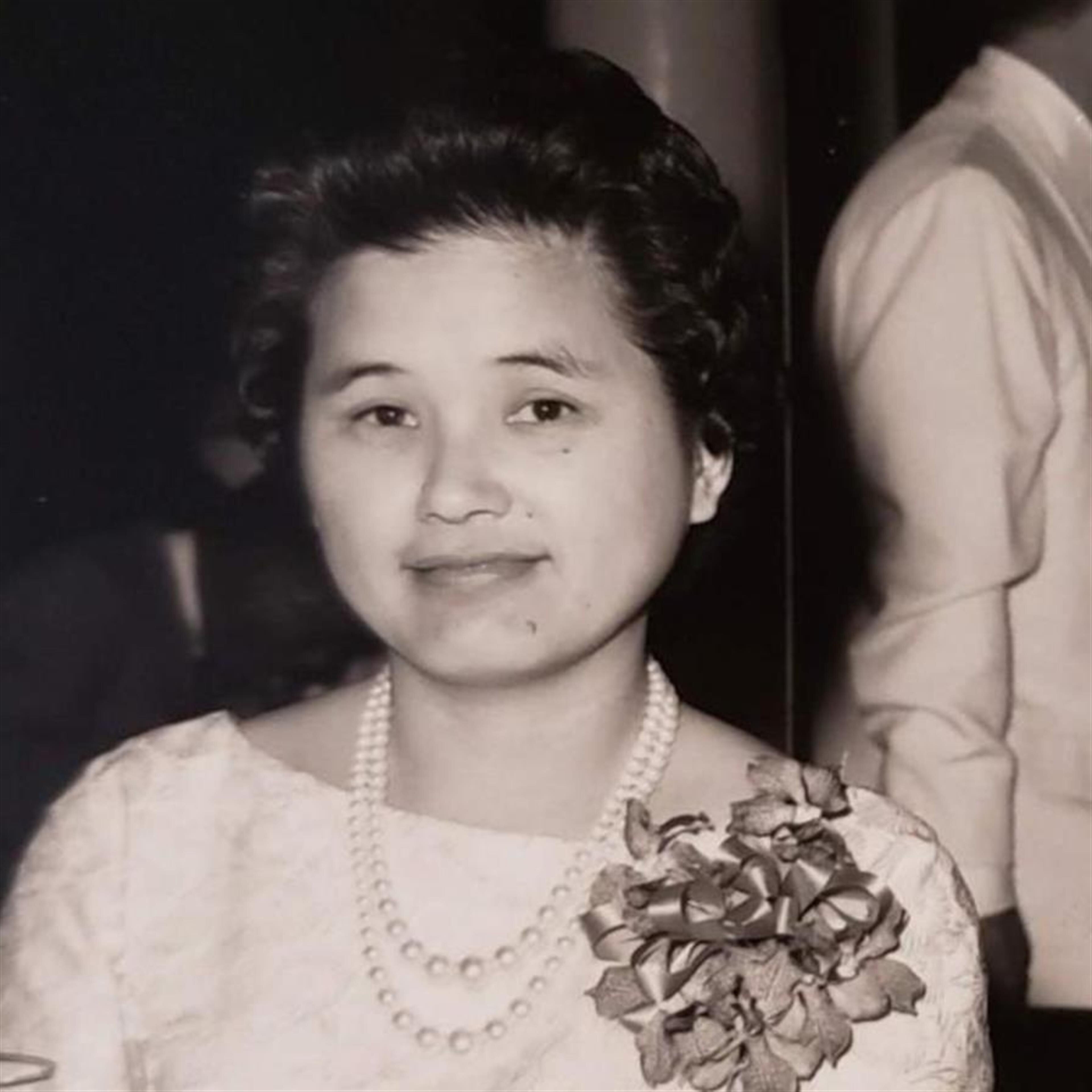 Betsy Yoshida