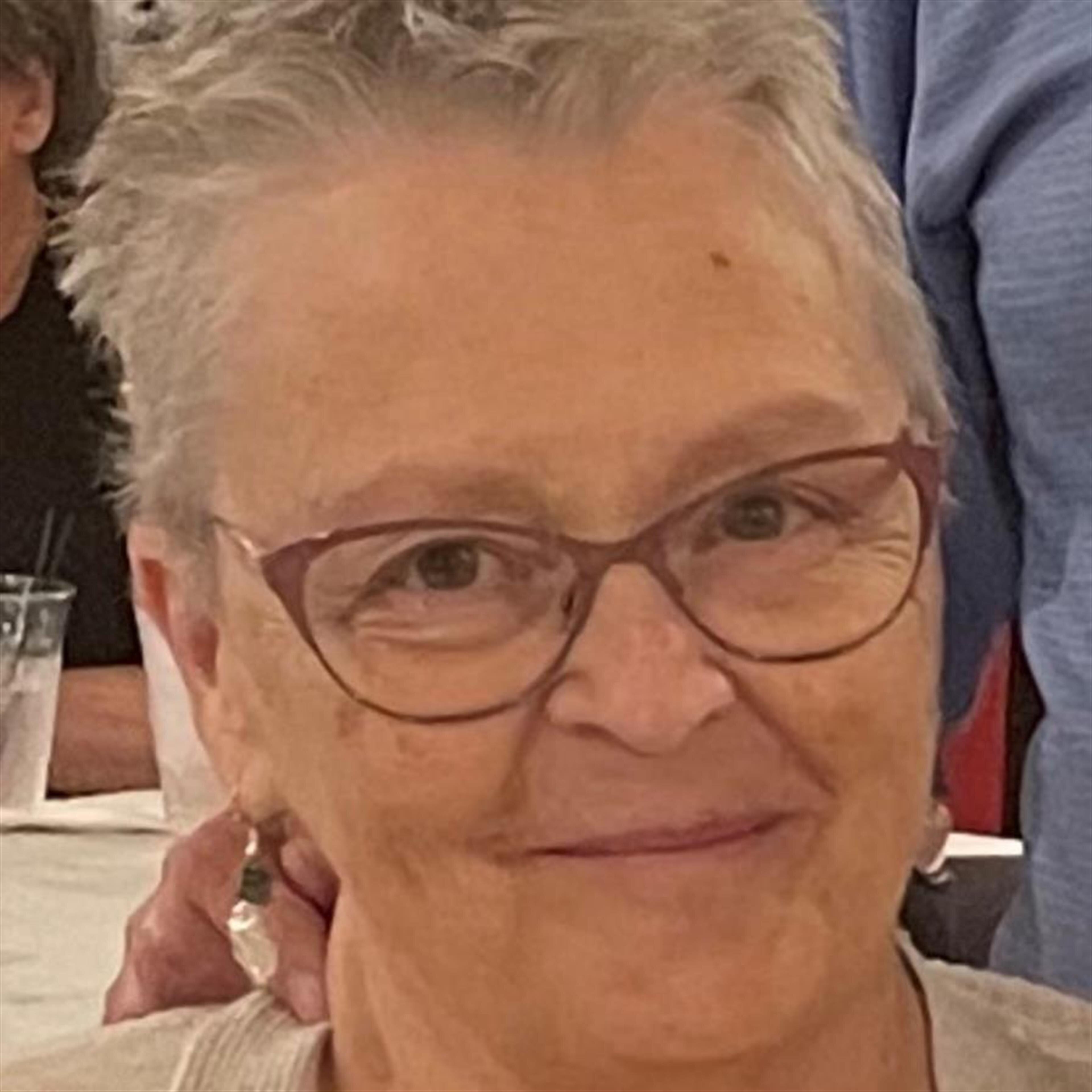 Bobbi Newton