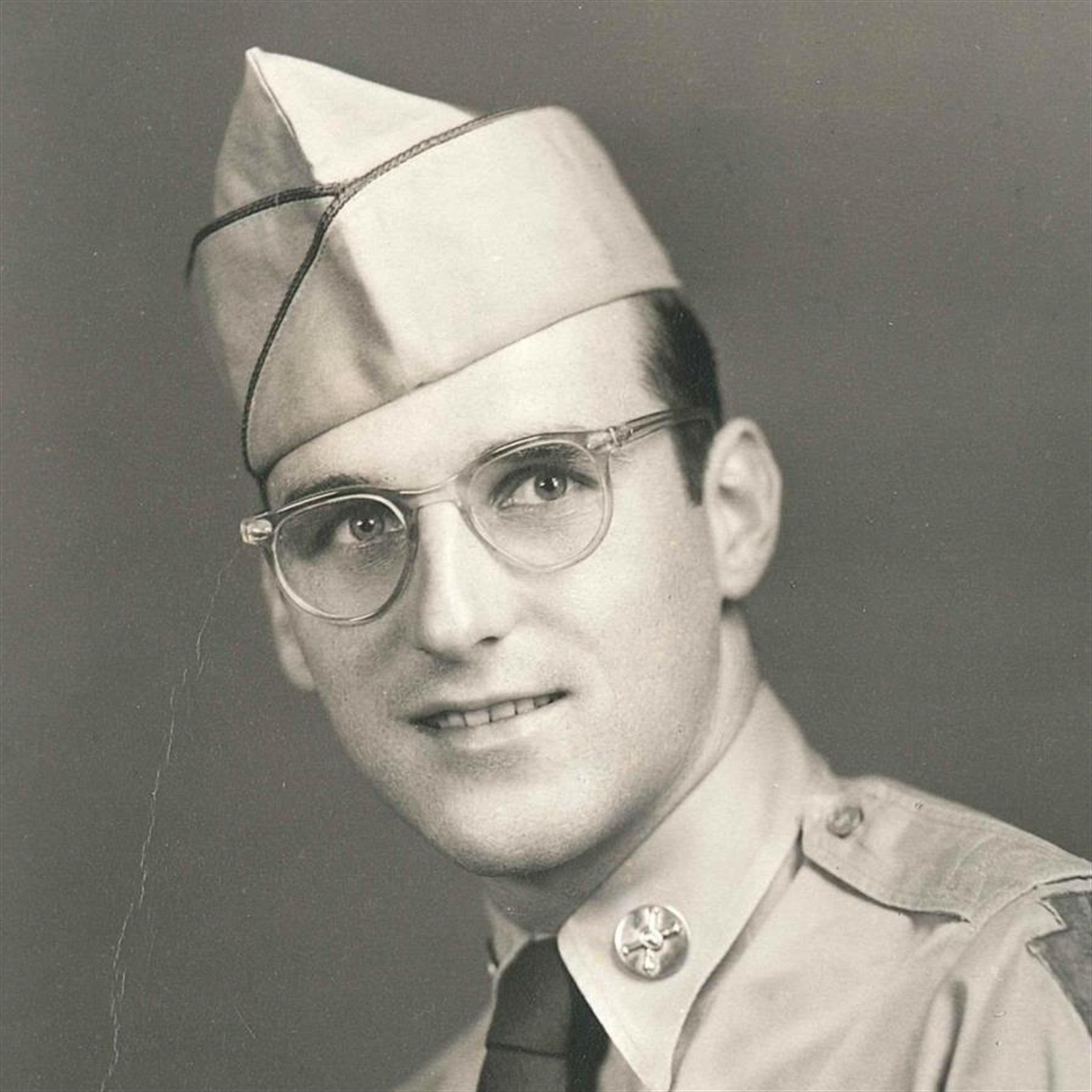 Robert G. Gust