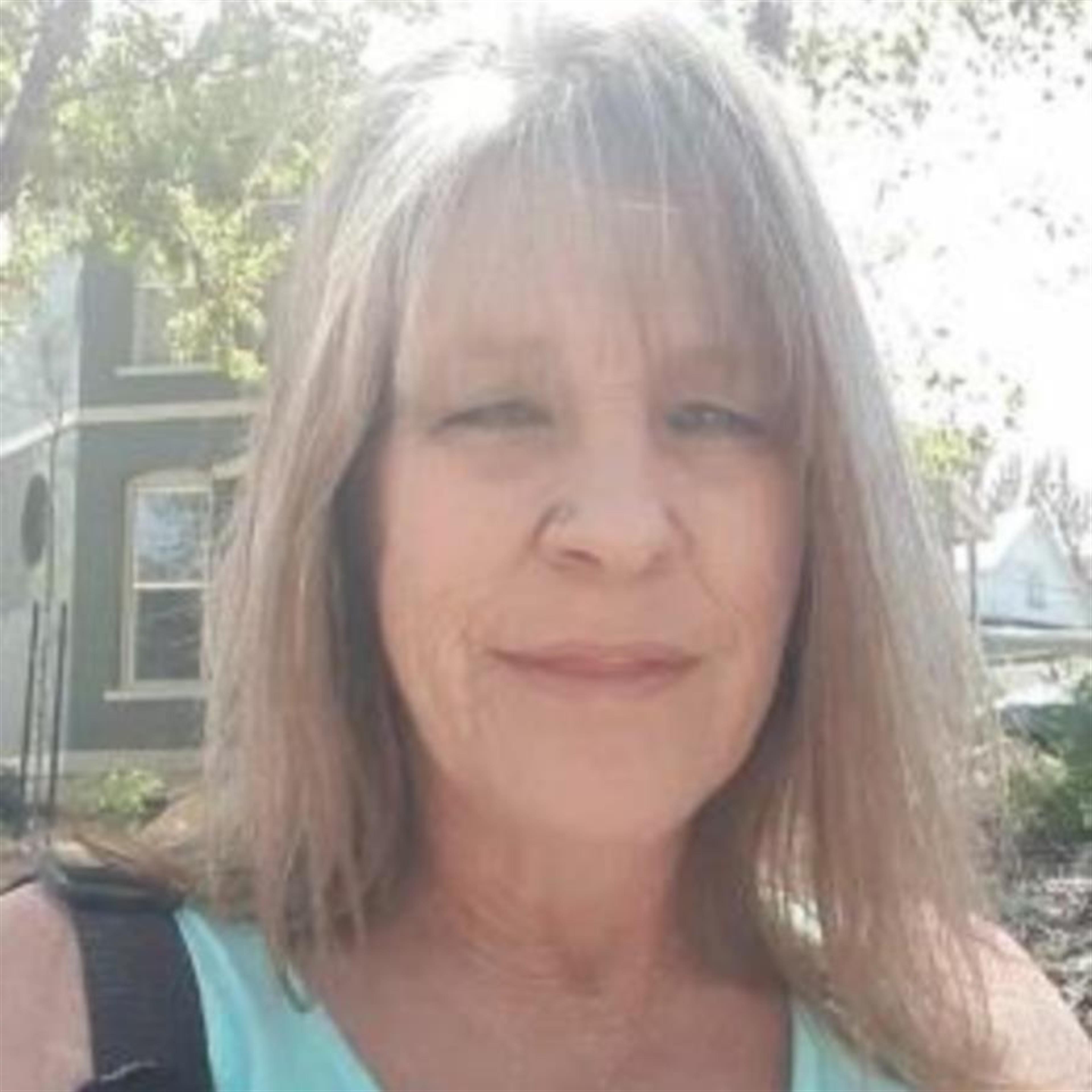 Connie Lynn Robertson