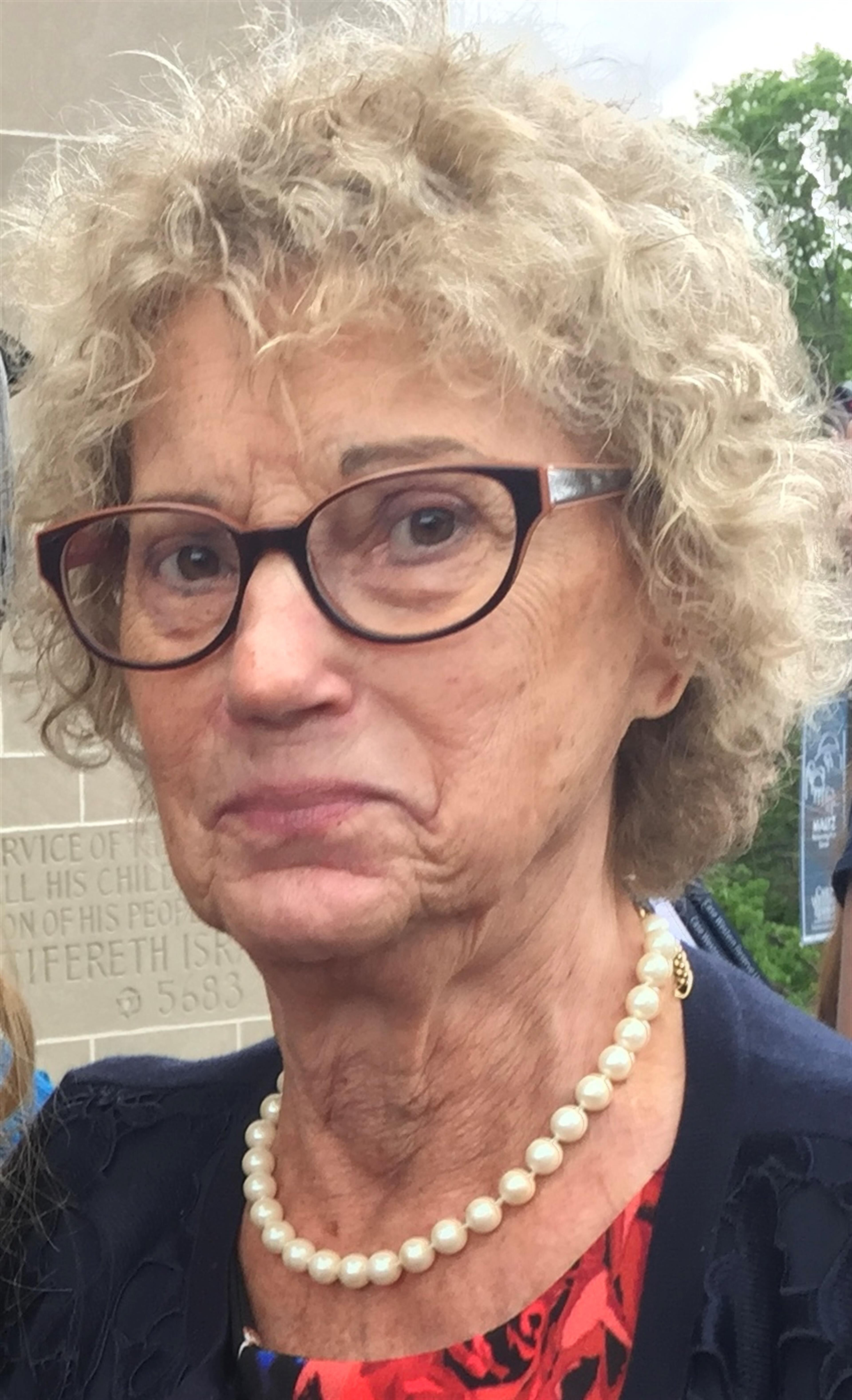Mrs. Maryann Lipphardt