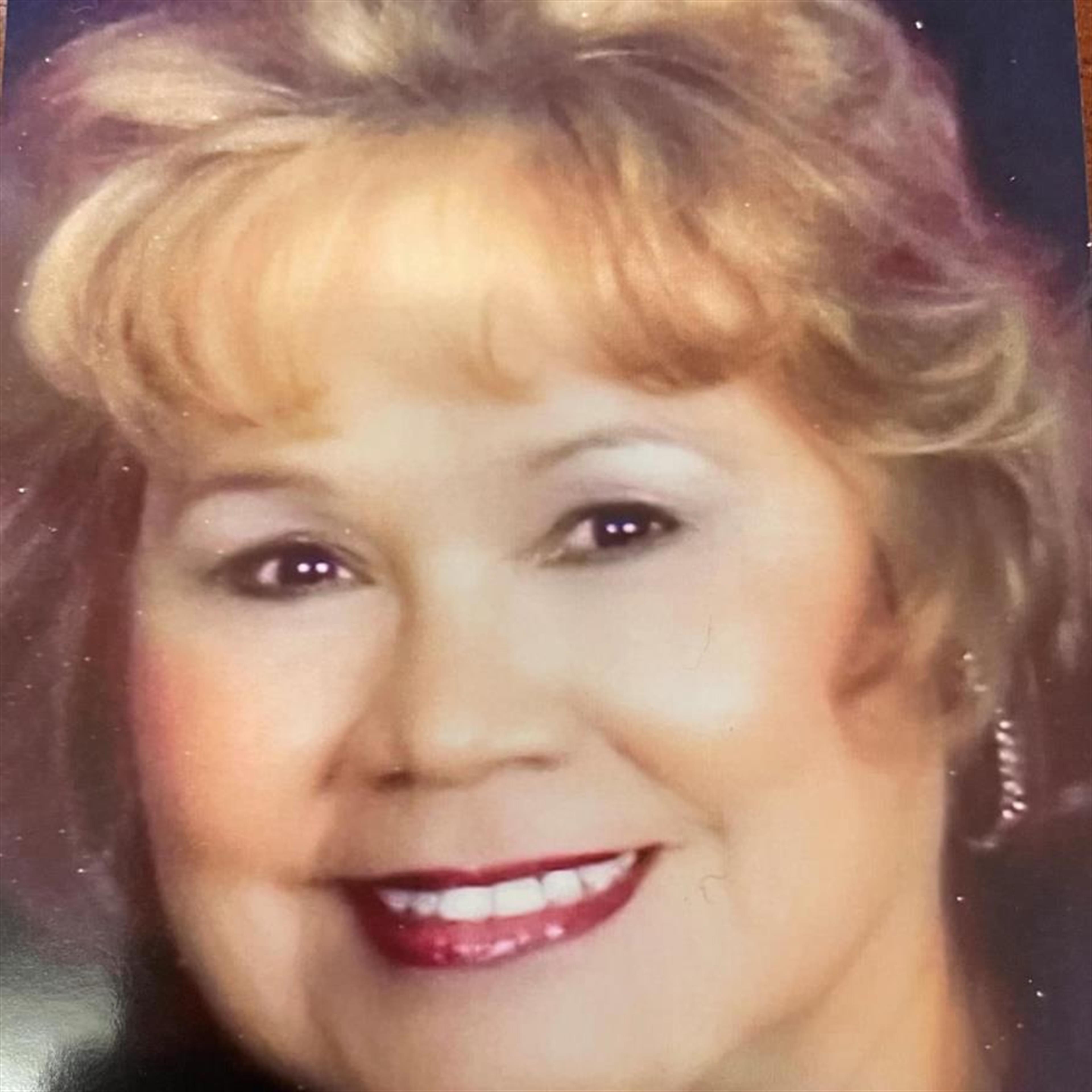 Velia Agundez Favela