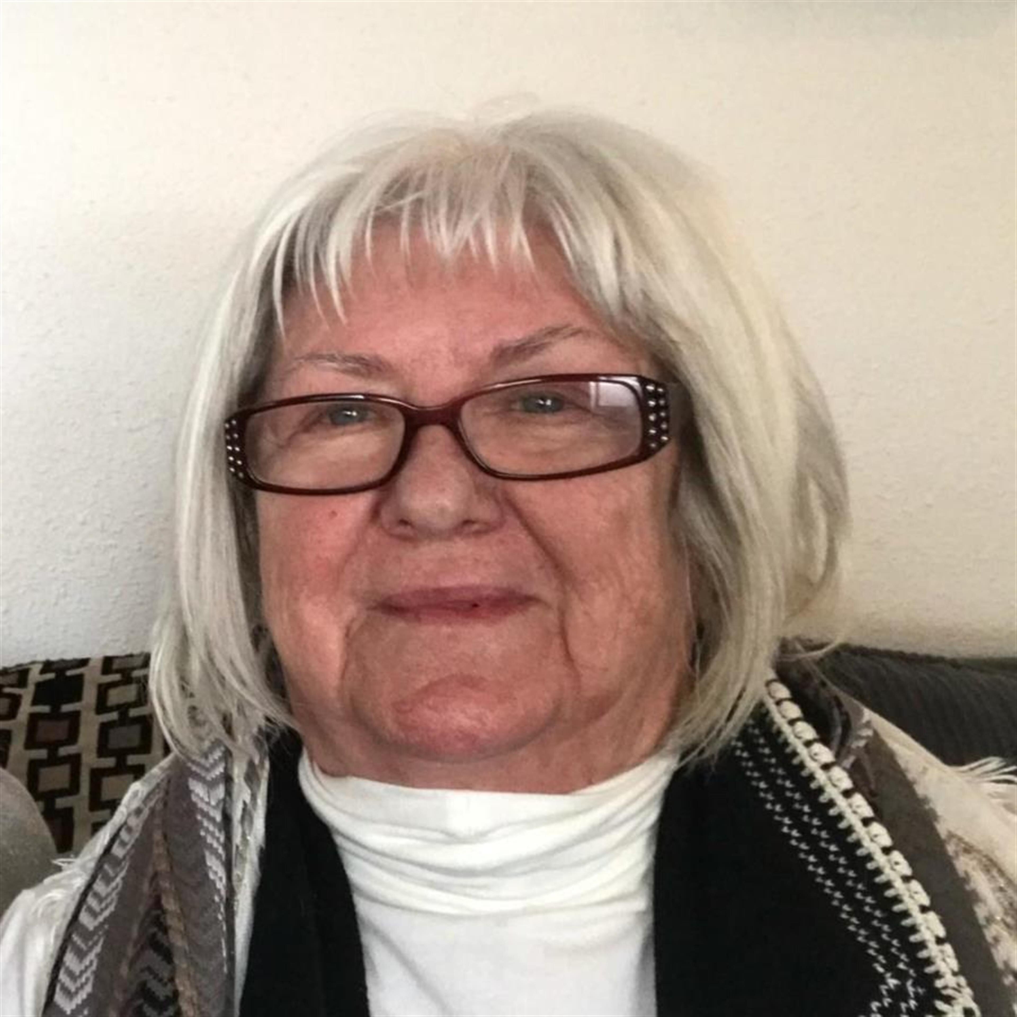 Carolyn Smith