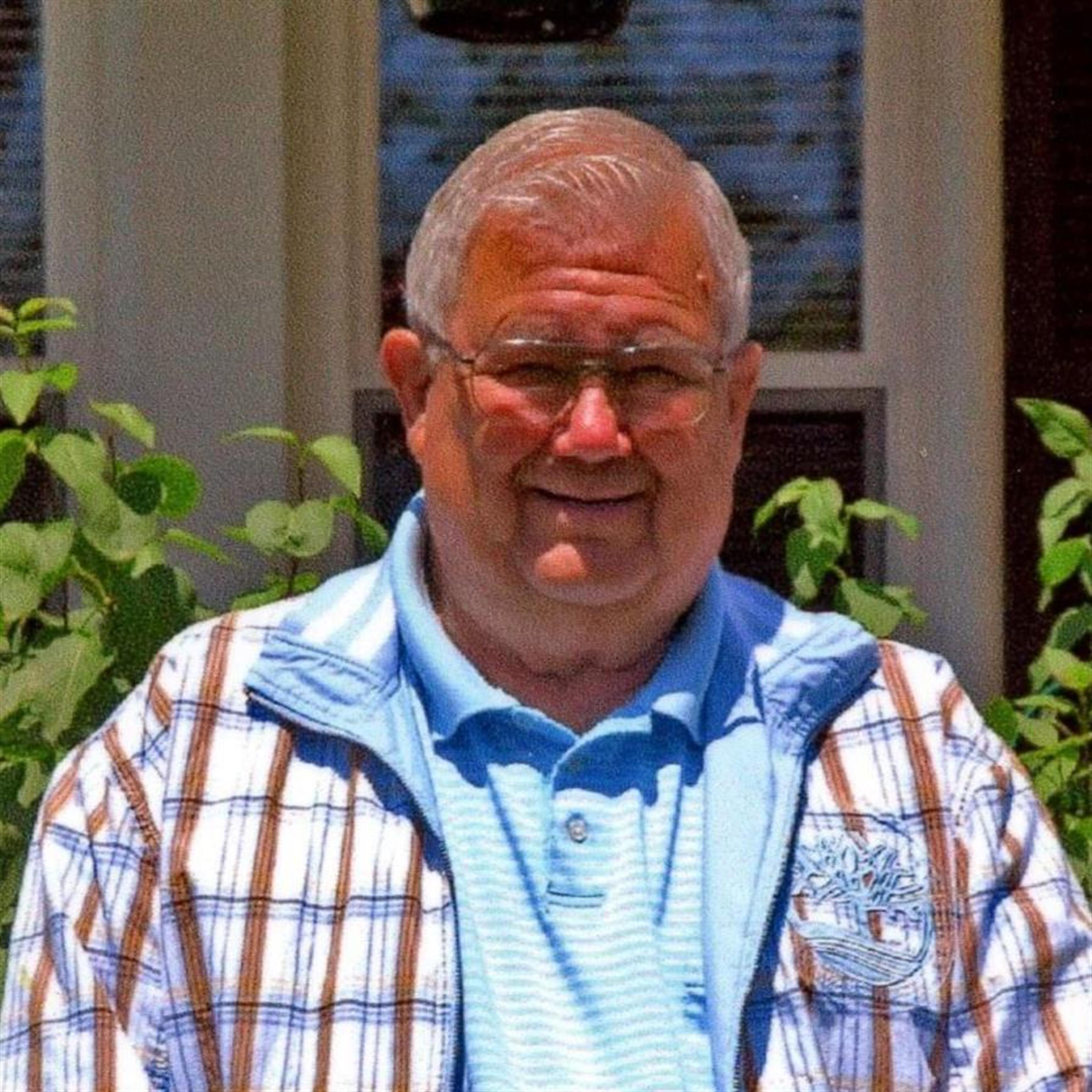 Mr. Robert Lee Hunt