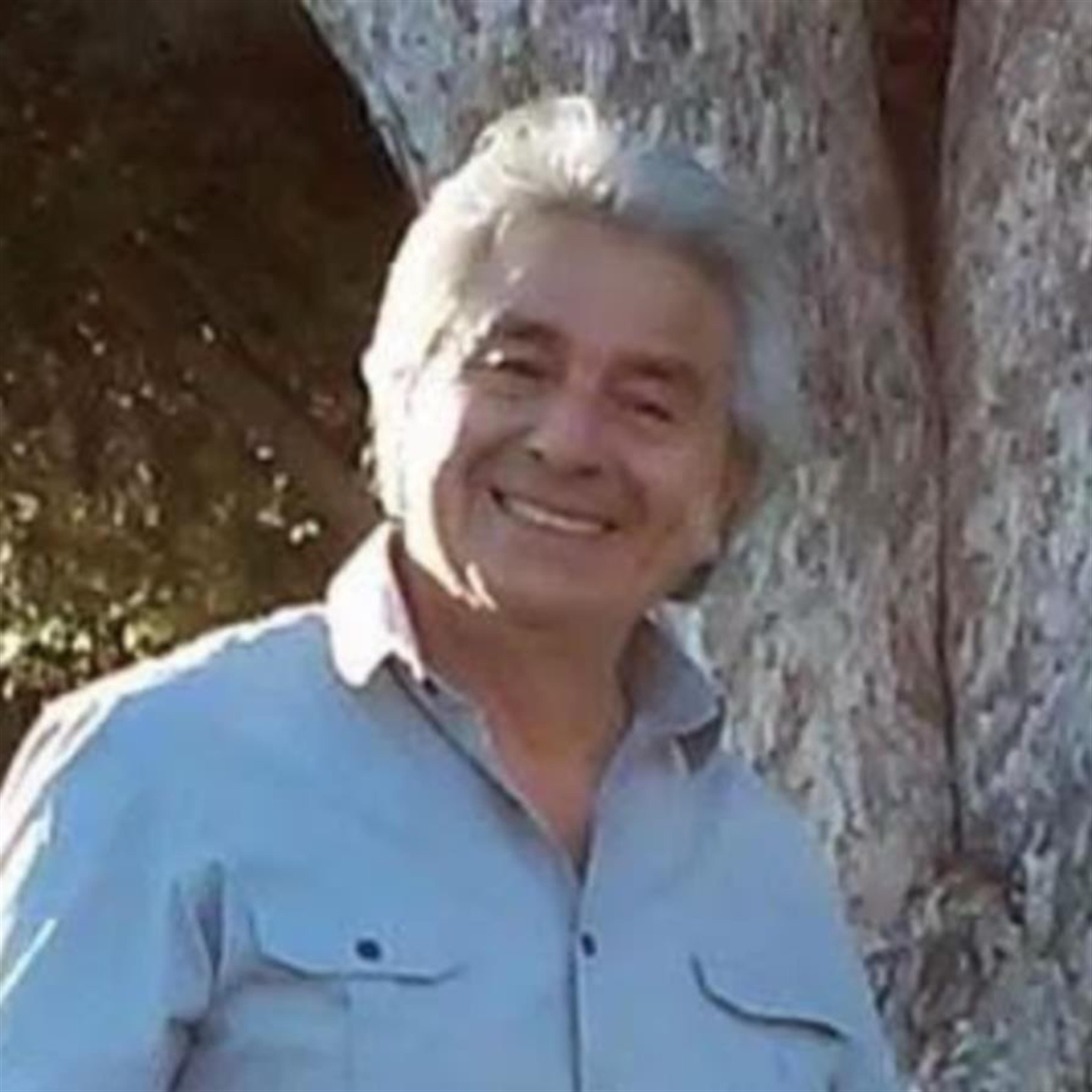 Oscar Eusebio Robledo's obituary picture