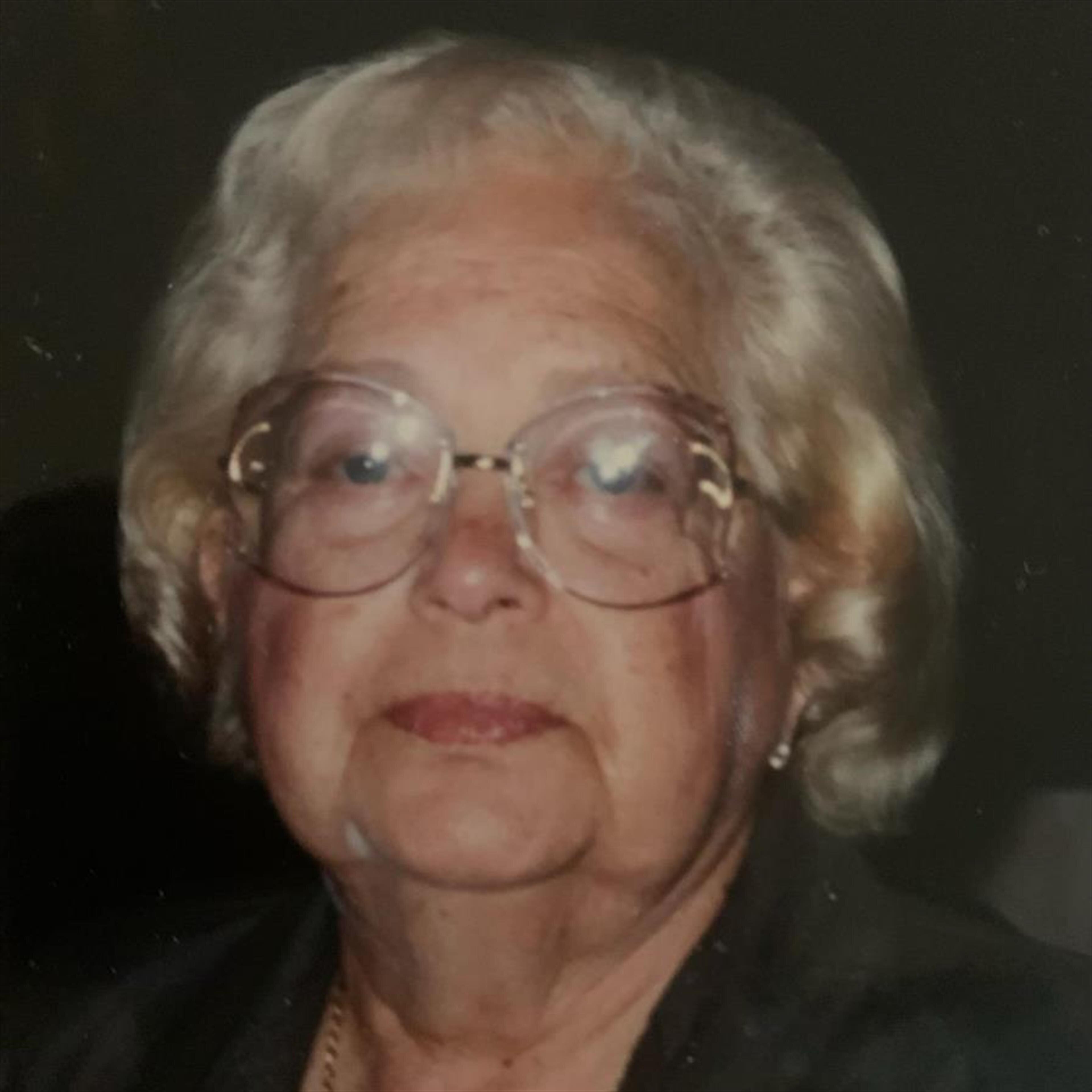 Dolores Mayts