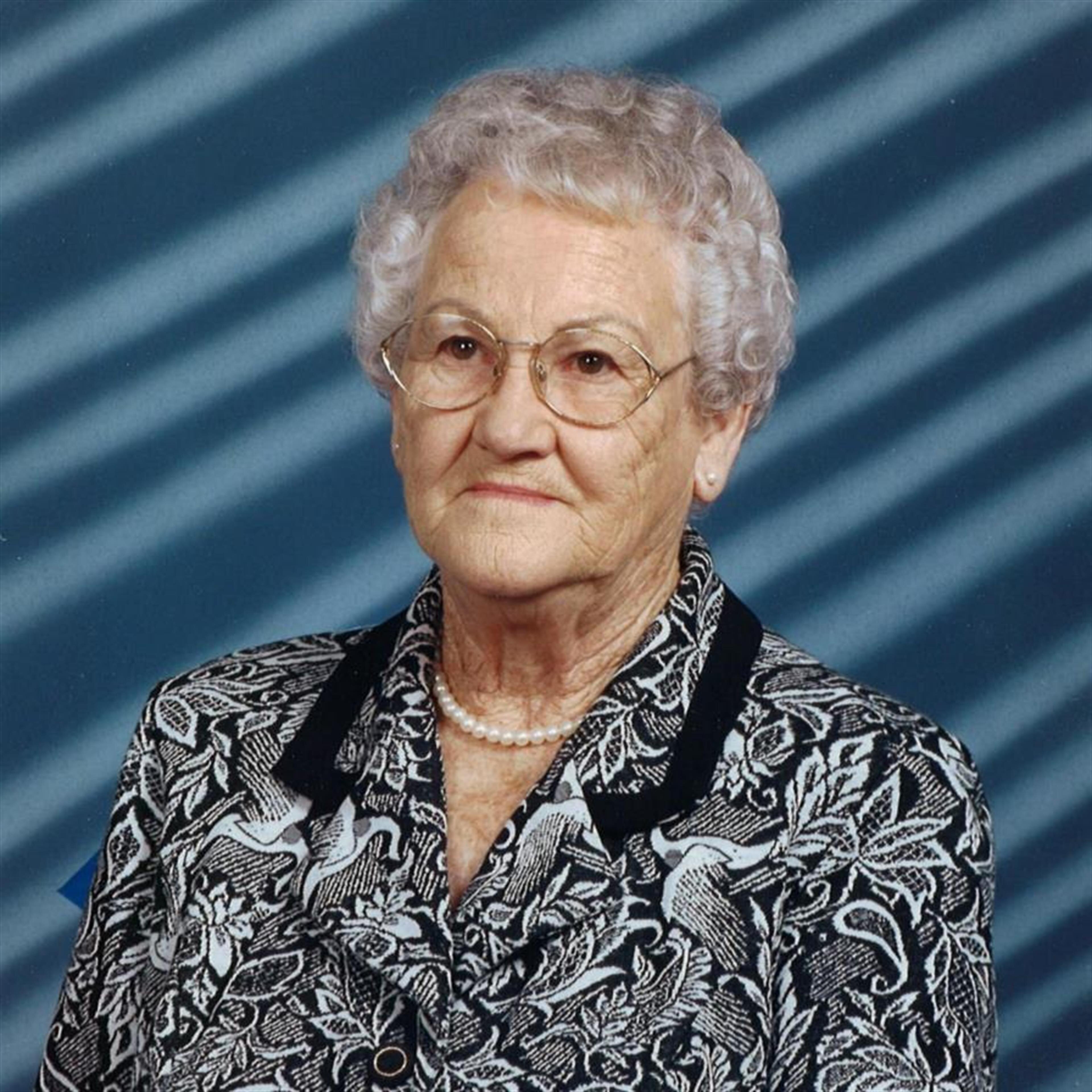Lou Ella Dillard