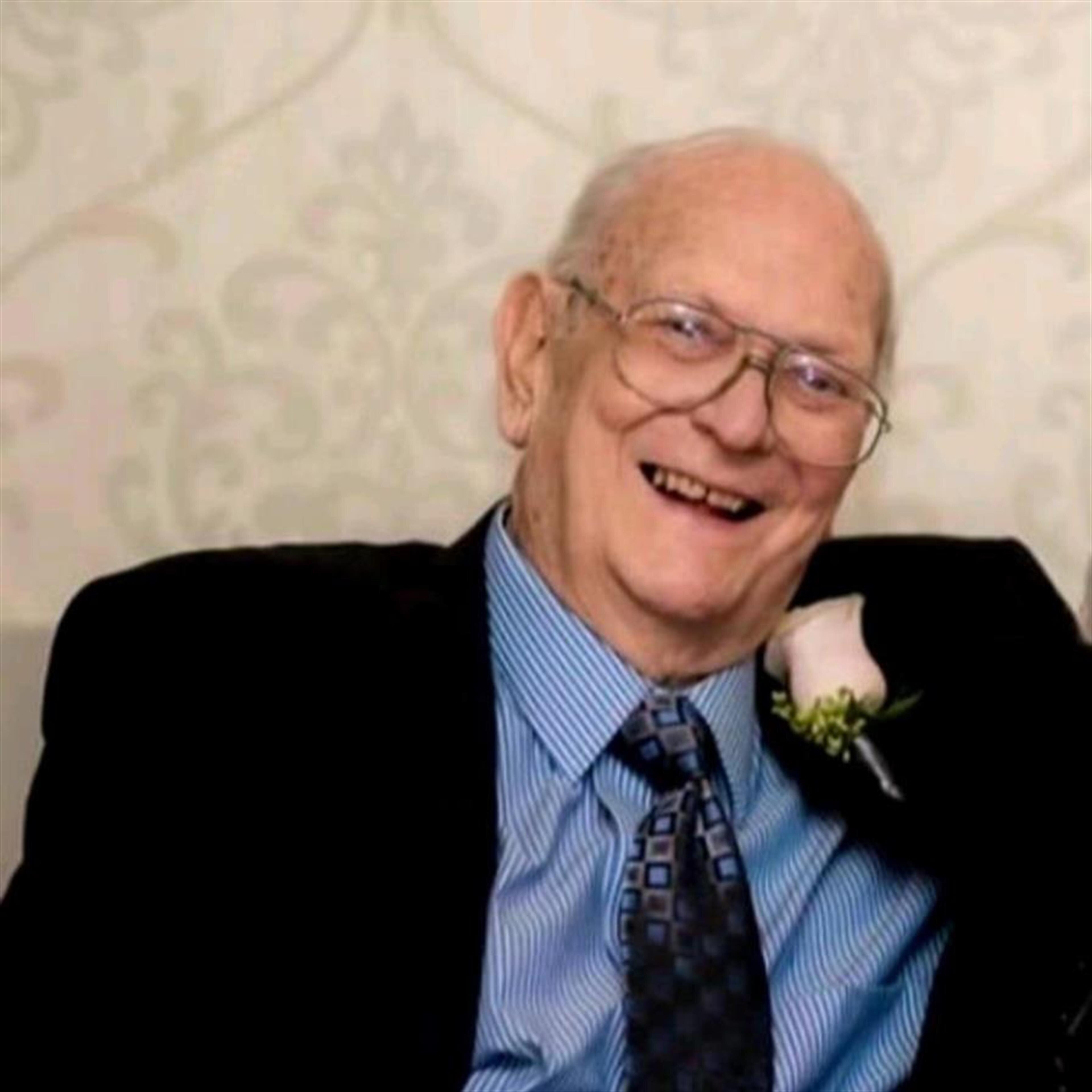 Kenneth Niles Moore