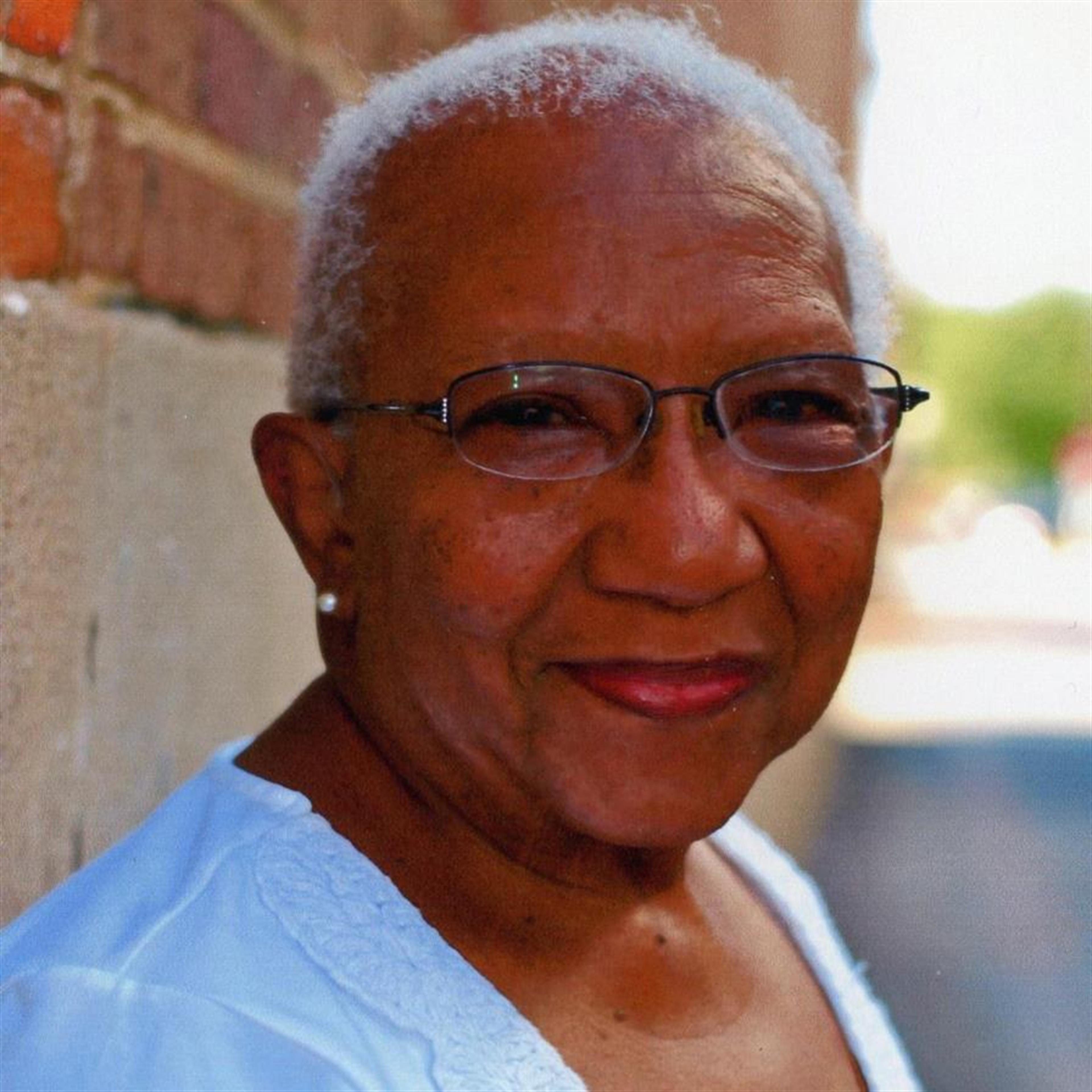 Harvey Esther Roberts