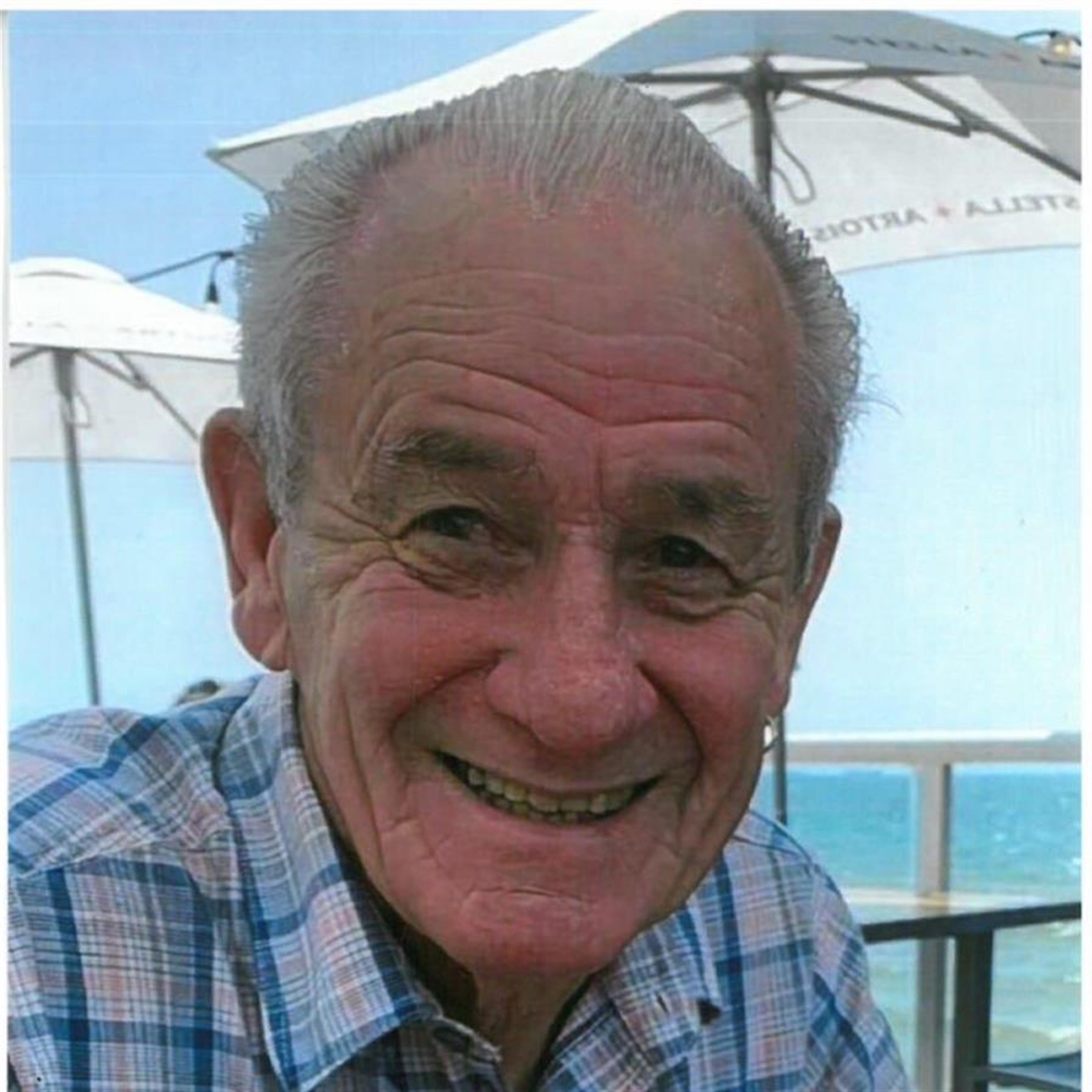 James E Smith Sr