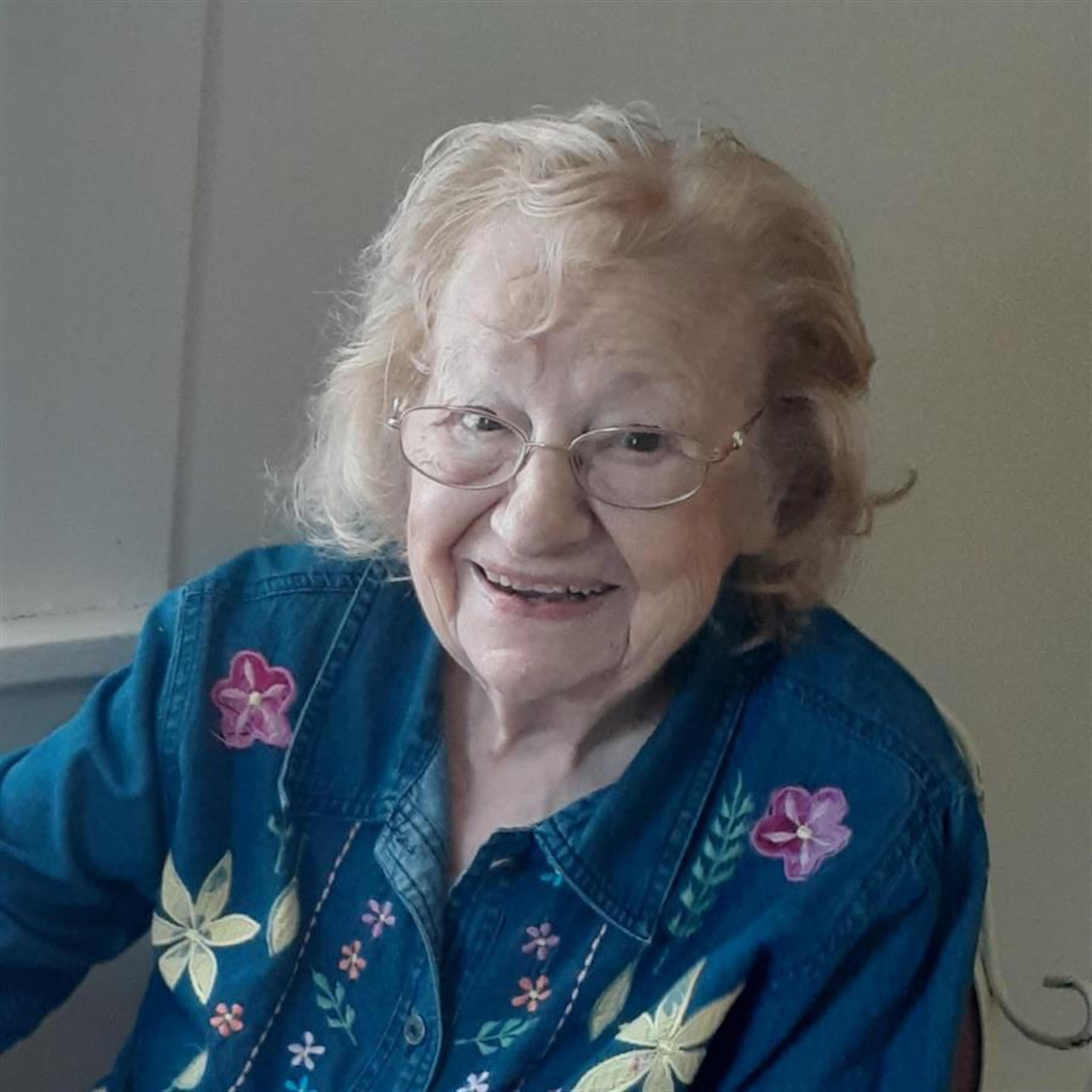 Helen L Medino