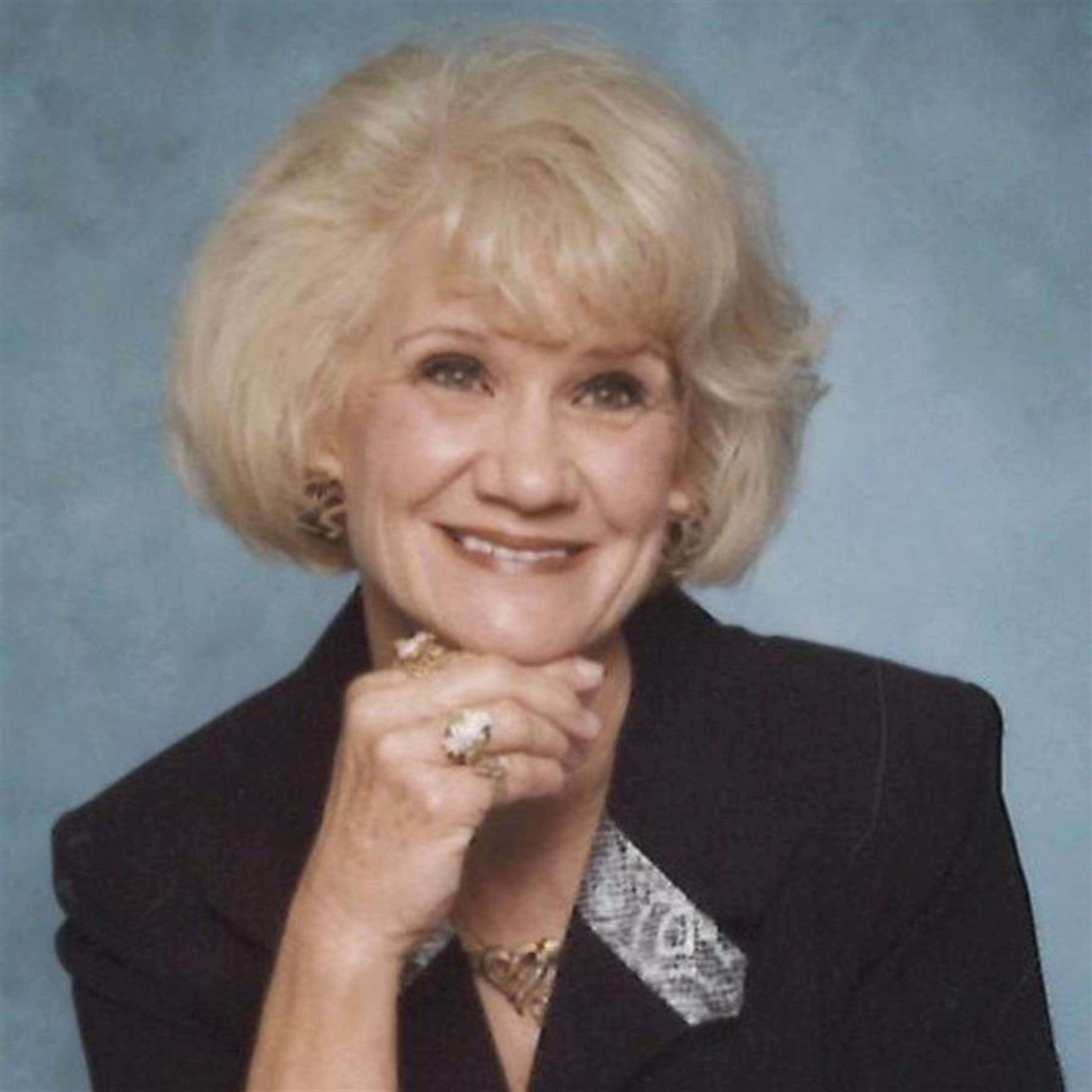 Nita Vickers' obituary picture