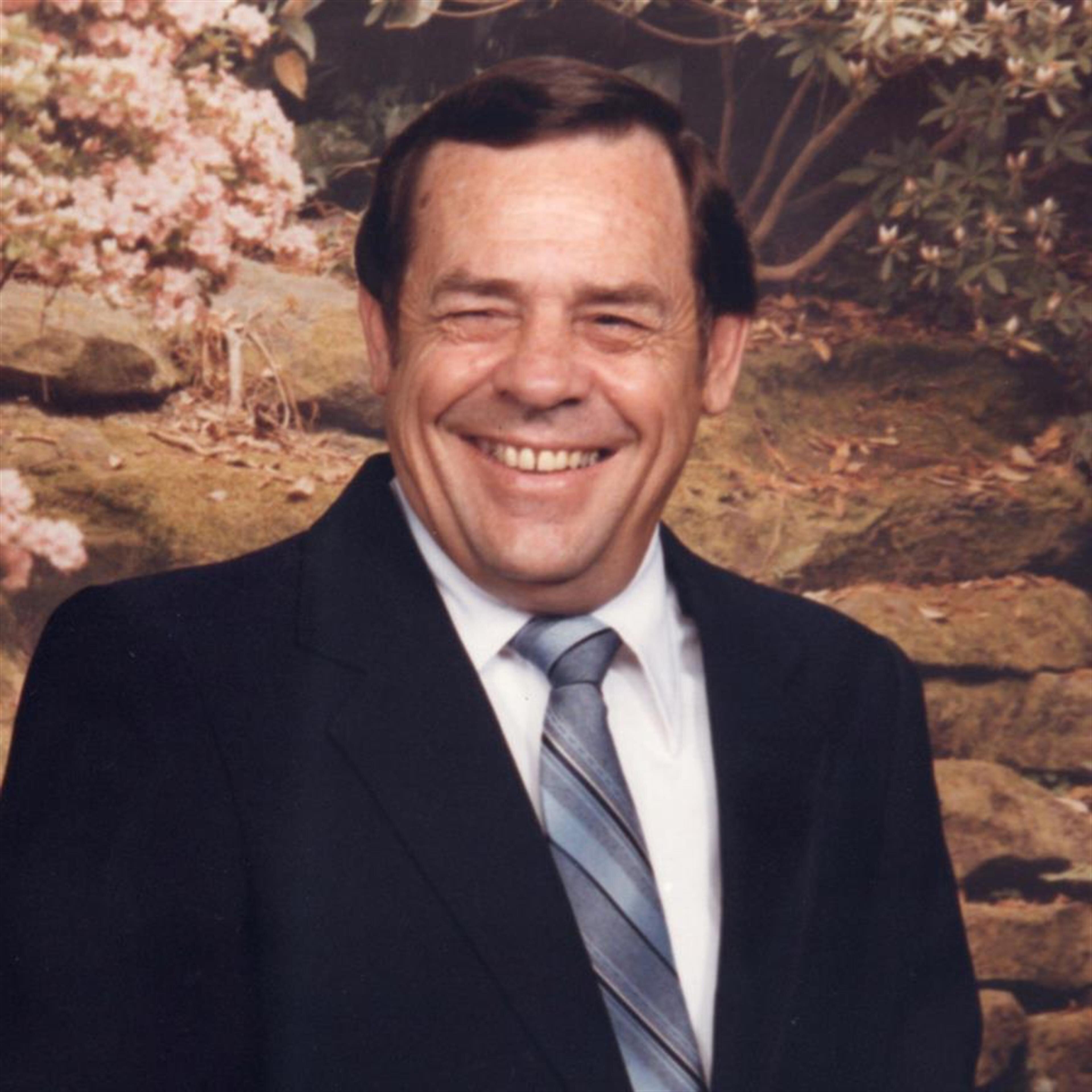 Glenn Sanders Smith