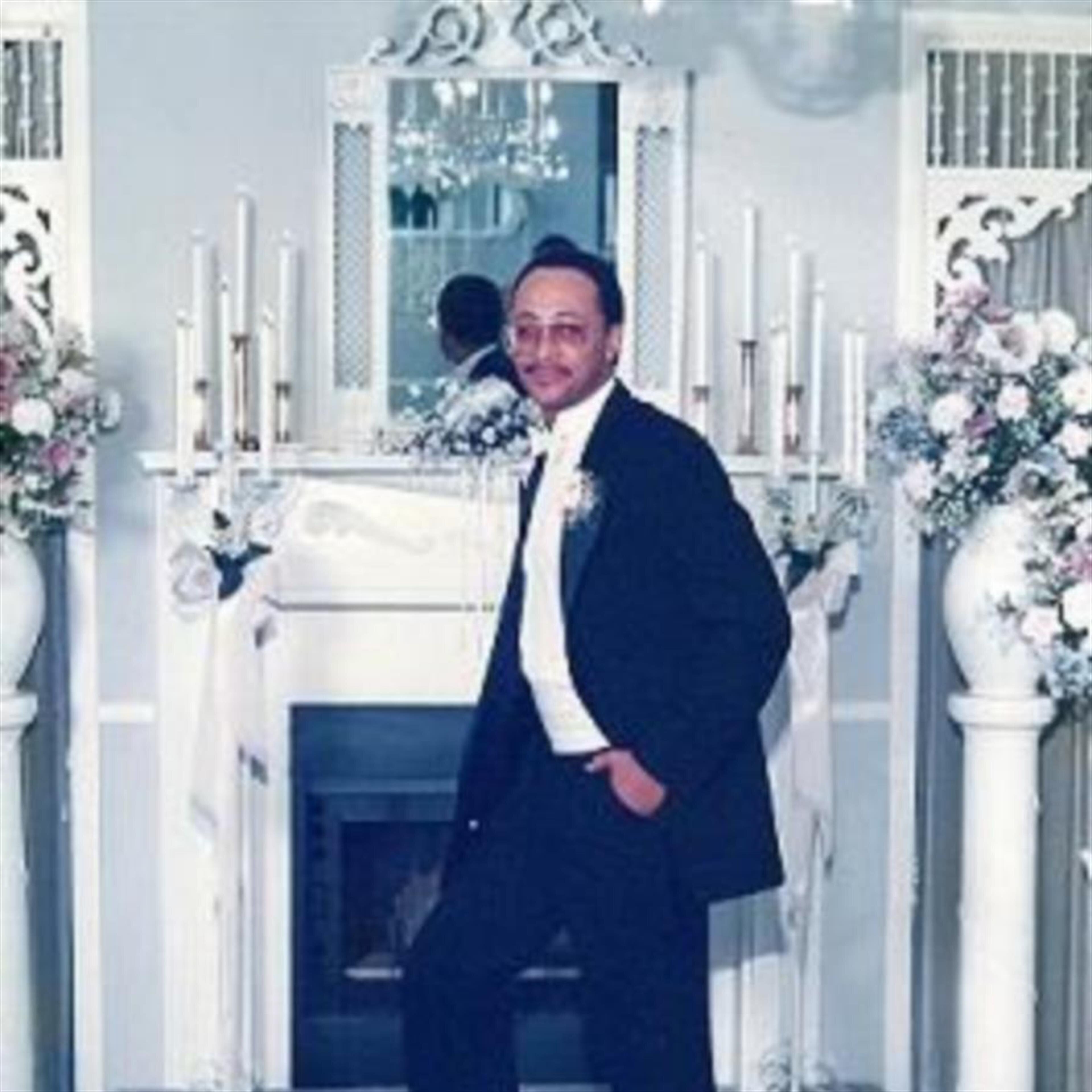 MR. BYRON EARL GREEN