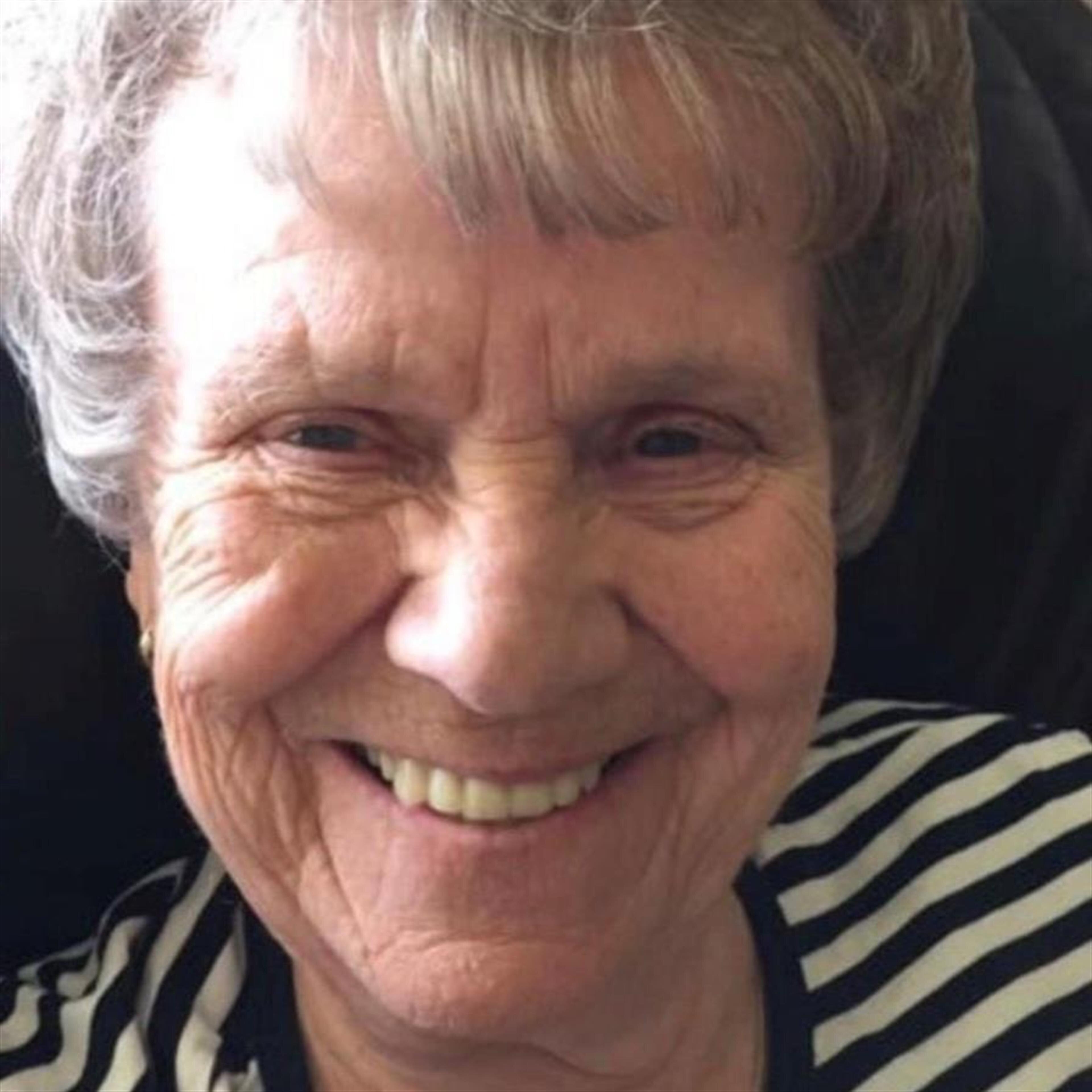 Lois Rhoades