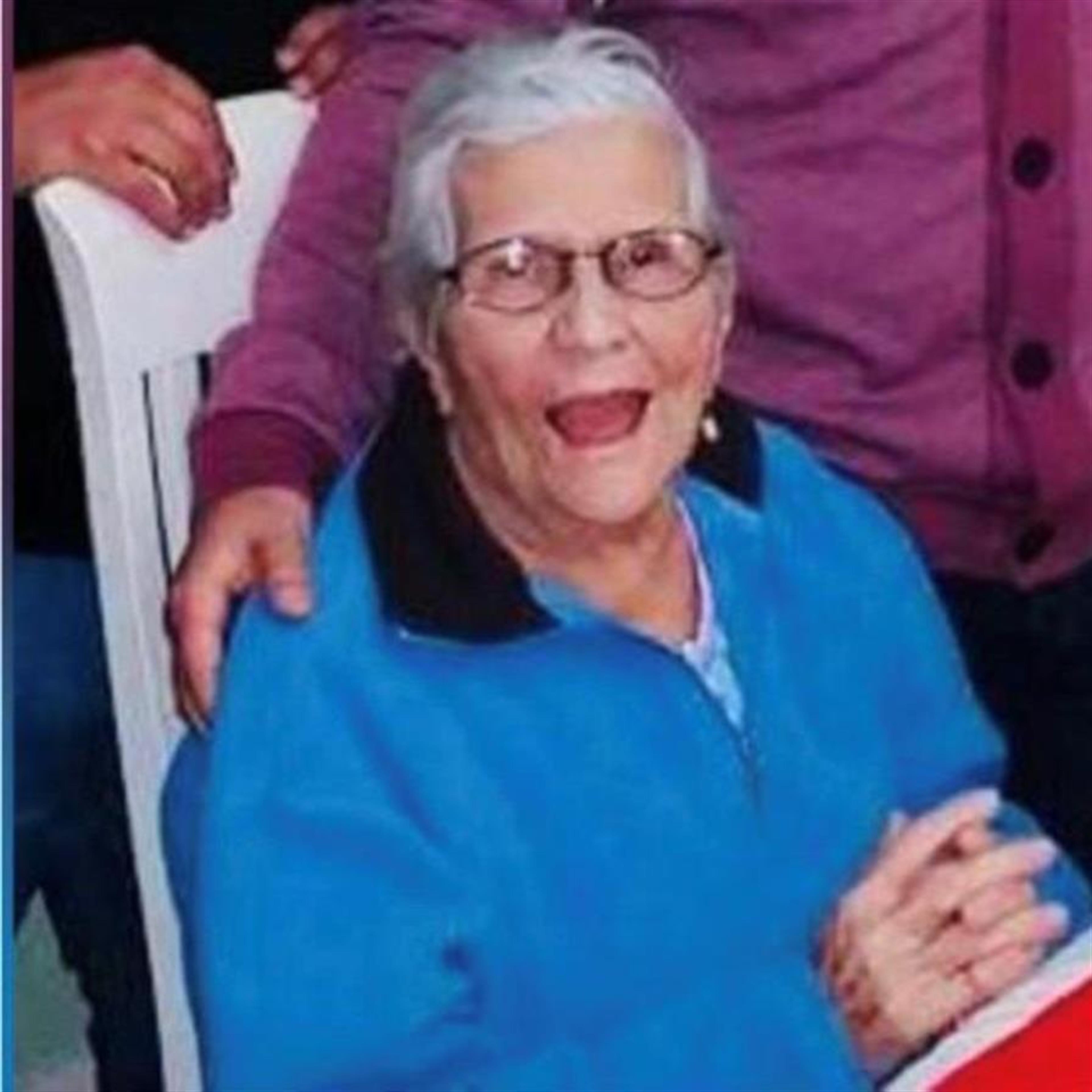 Victoria Sanchez de Santana's obituary picture