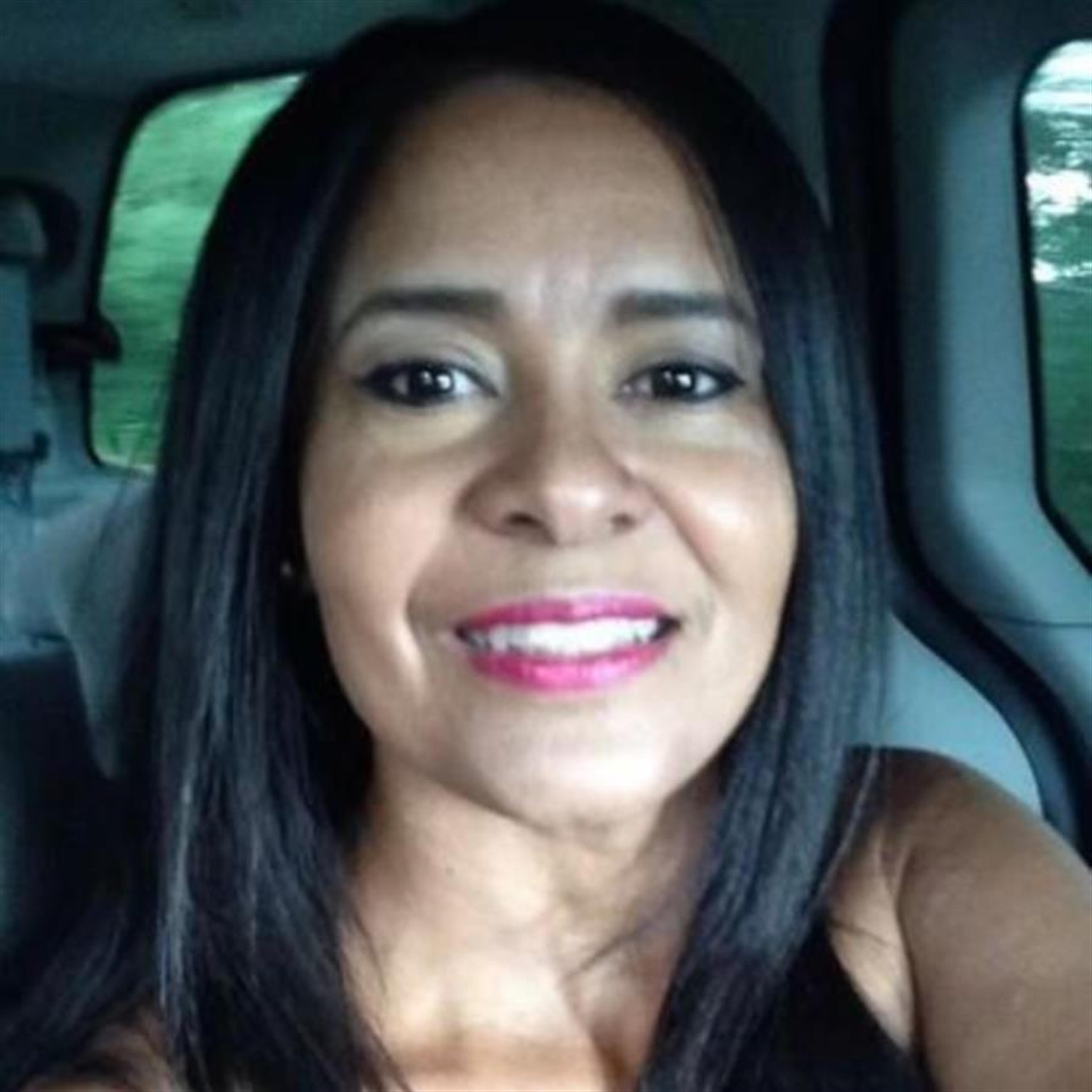 Cruz Maria Castillo