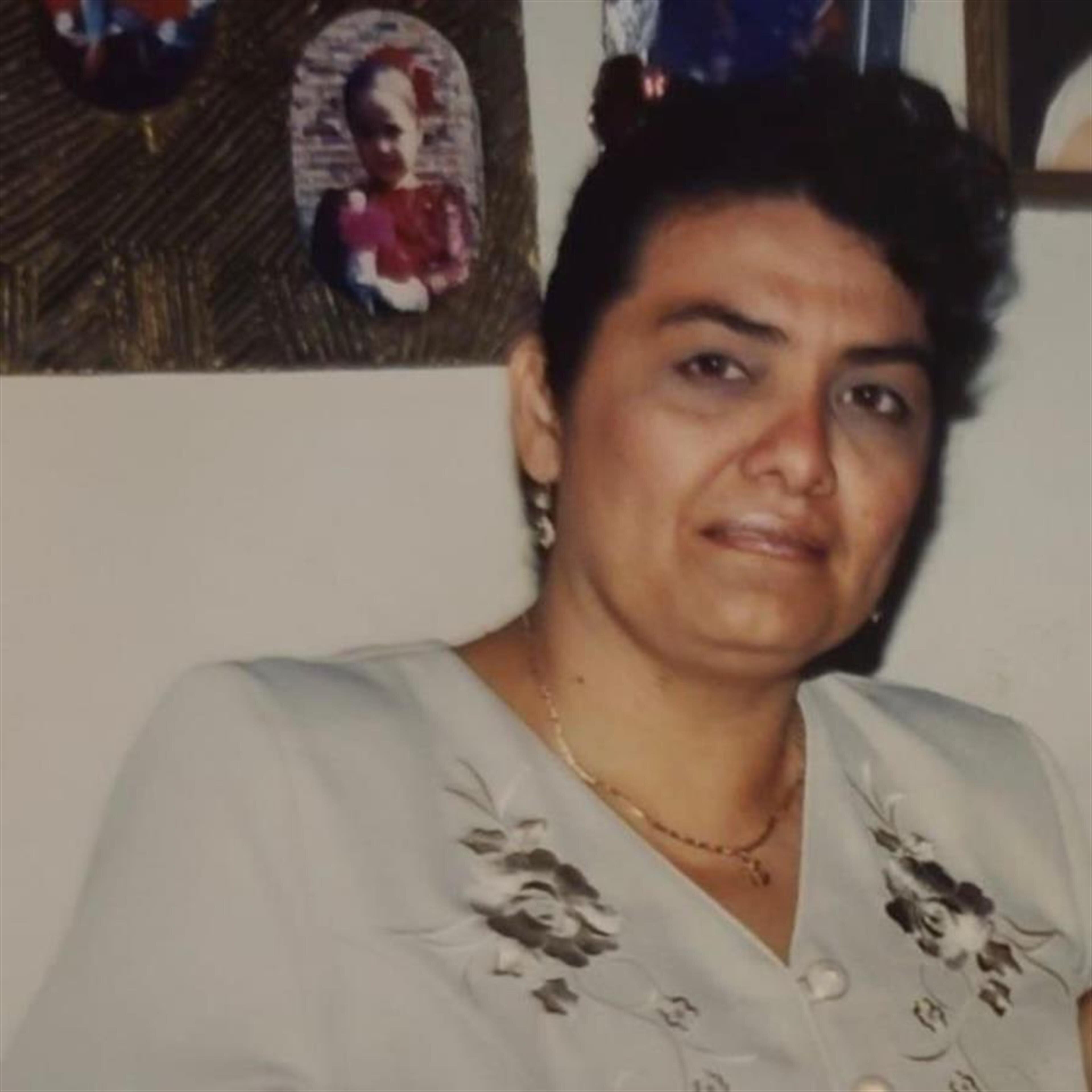 Miss Rosa Nely Isleno Gonzalez