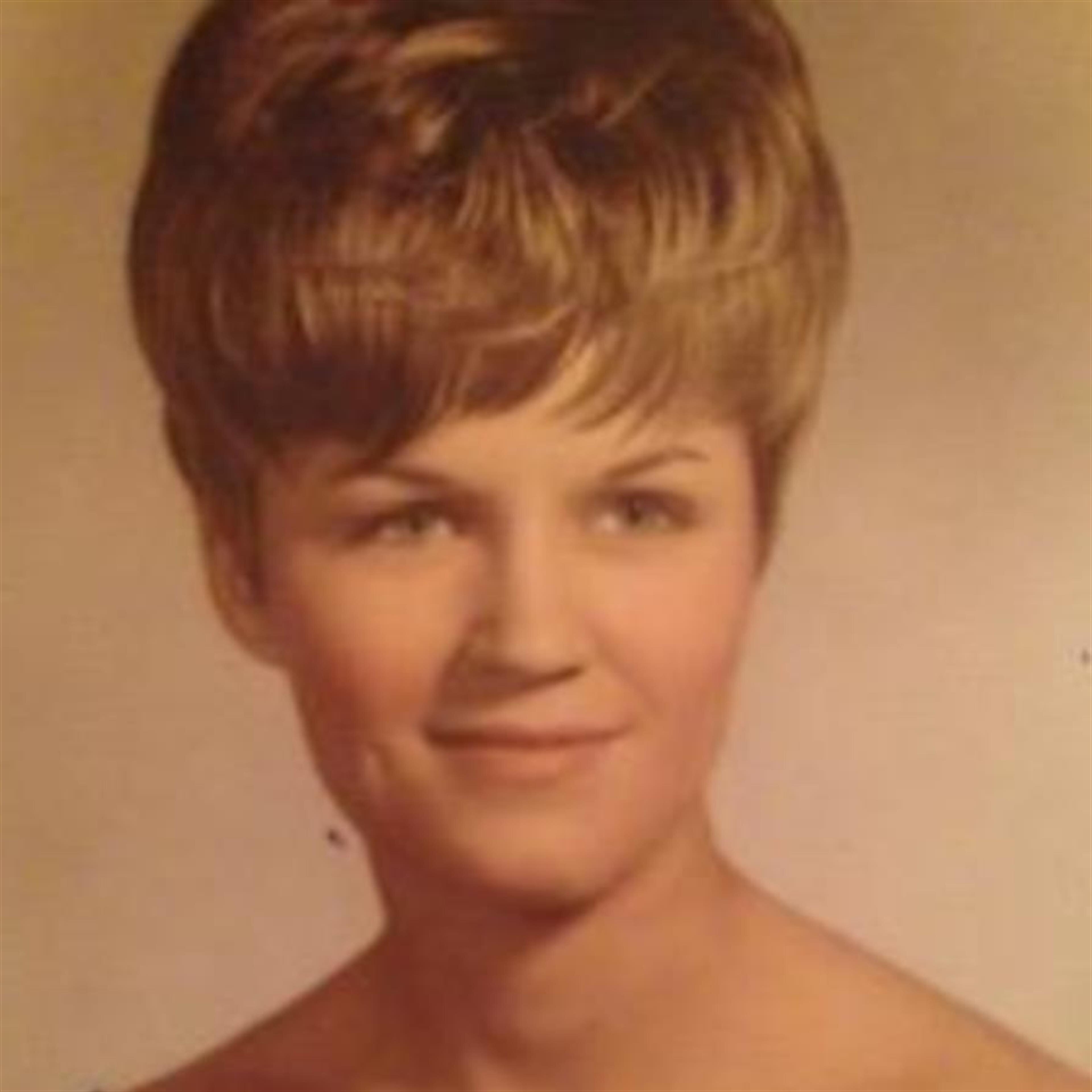 Carolyn Ann Luttrell