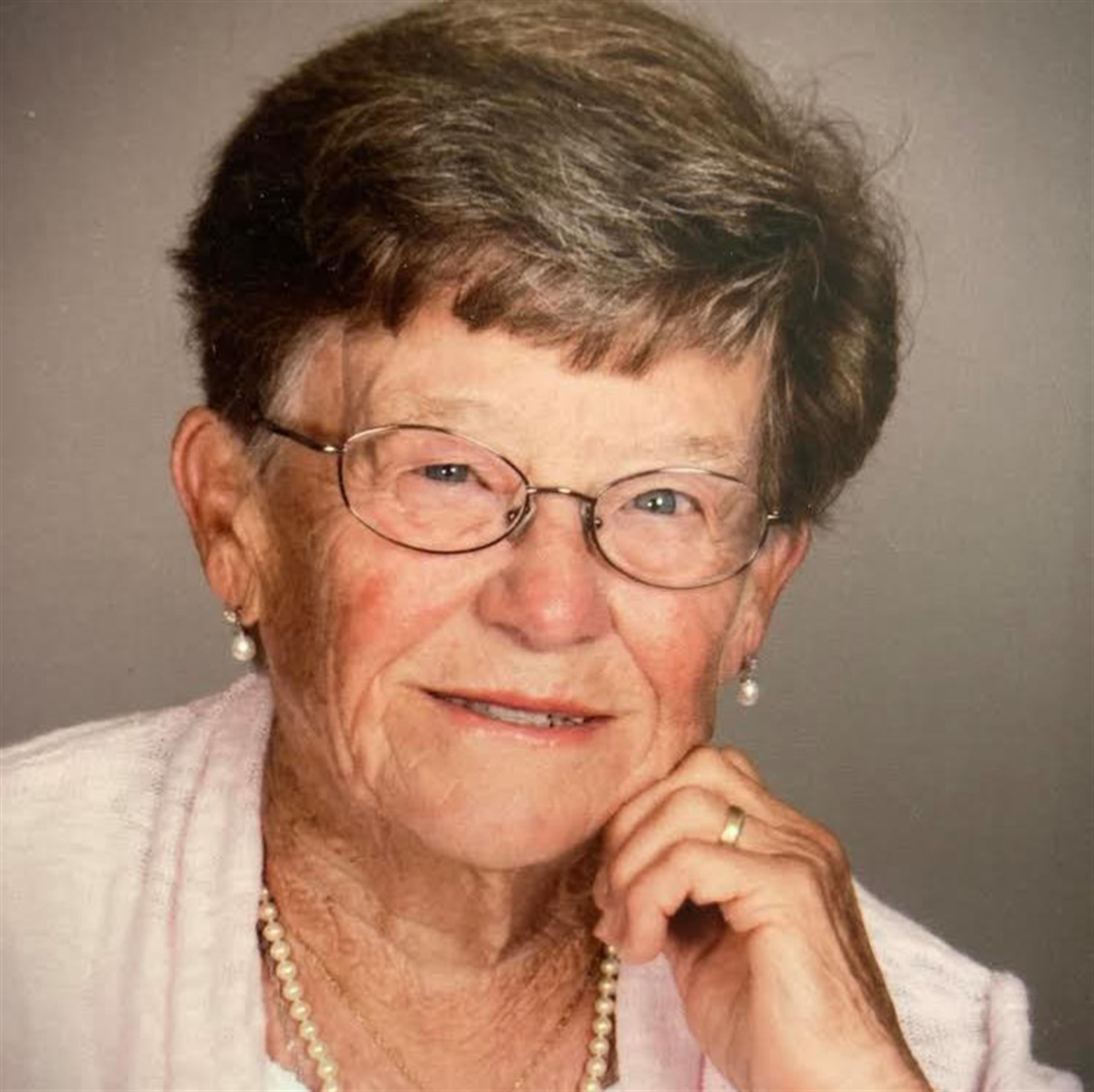 Darlene Dora Howard
