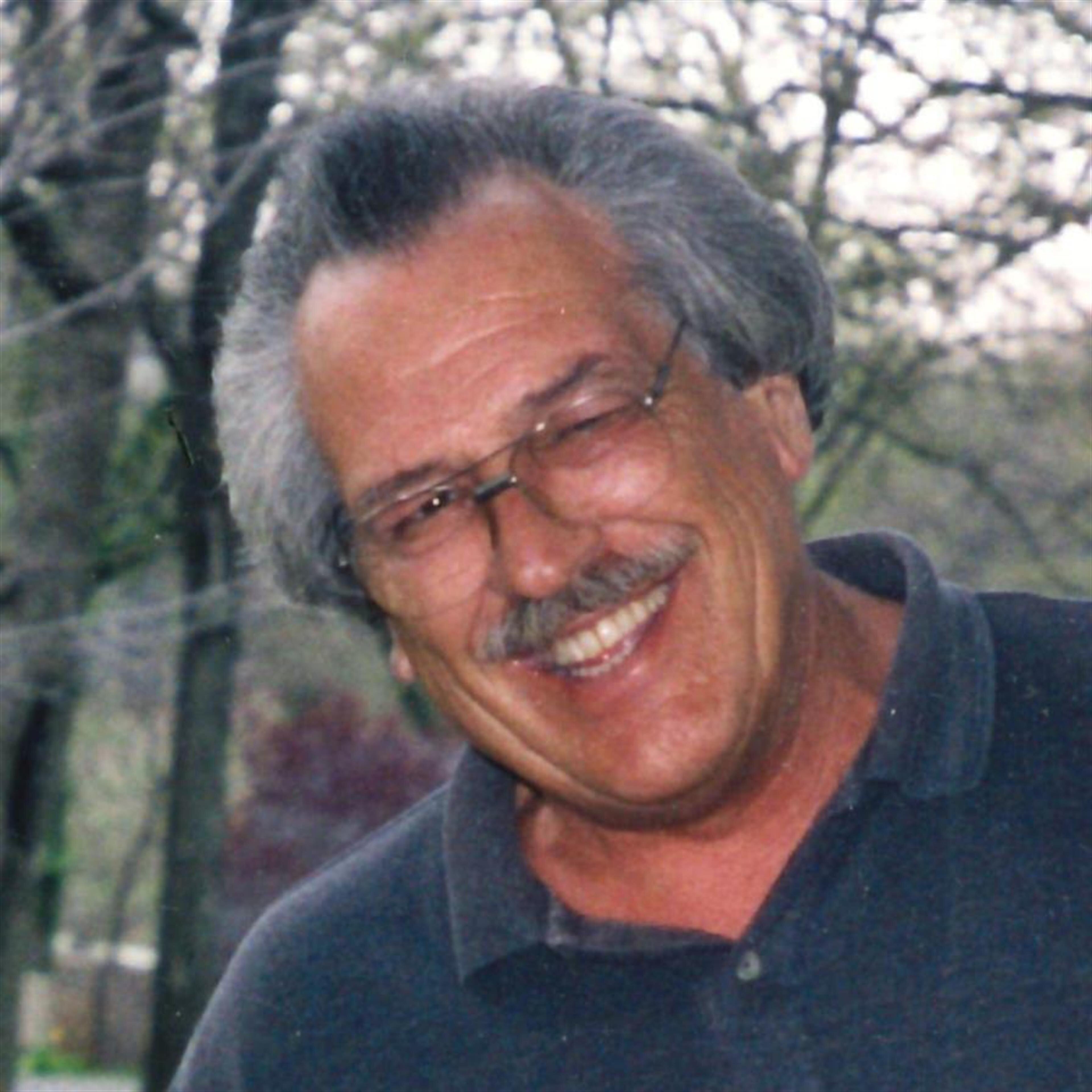 Cecil Tucker