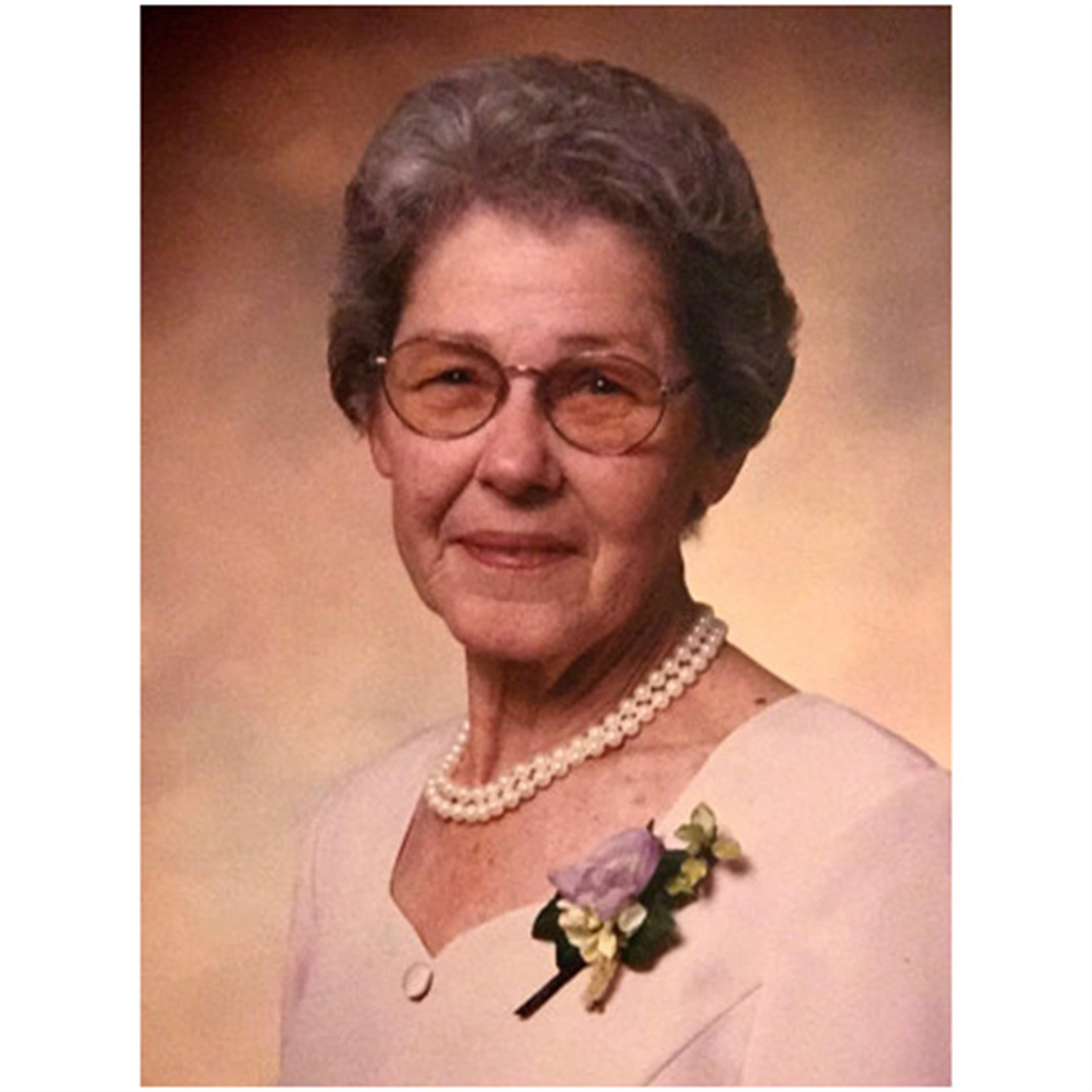 Maxine May Piper's obituary picture