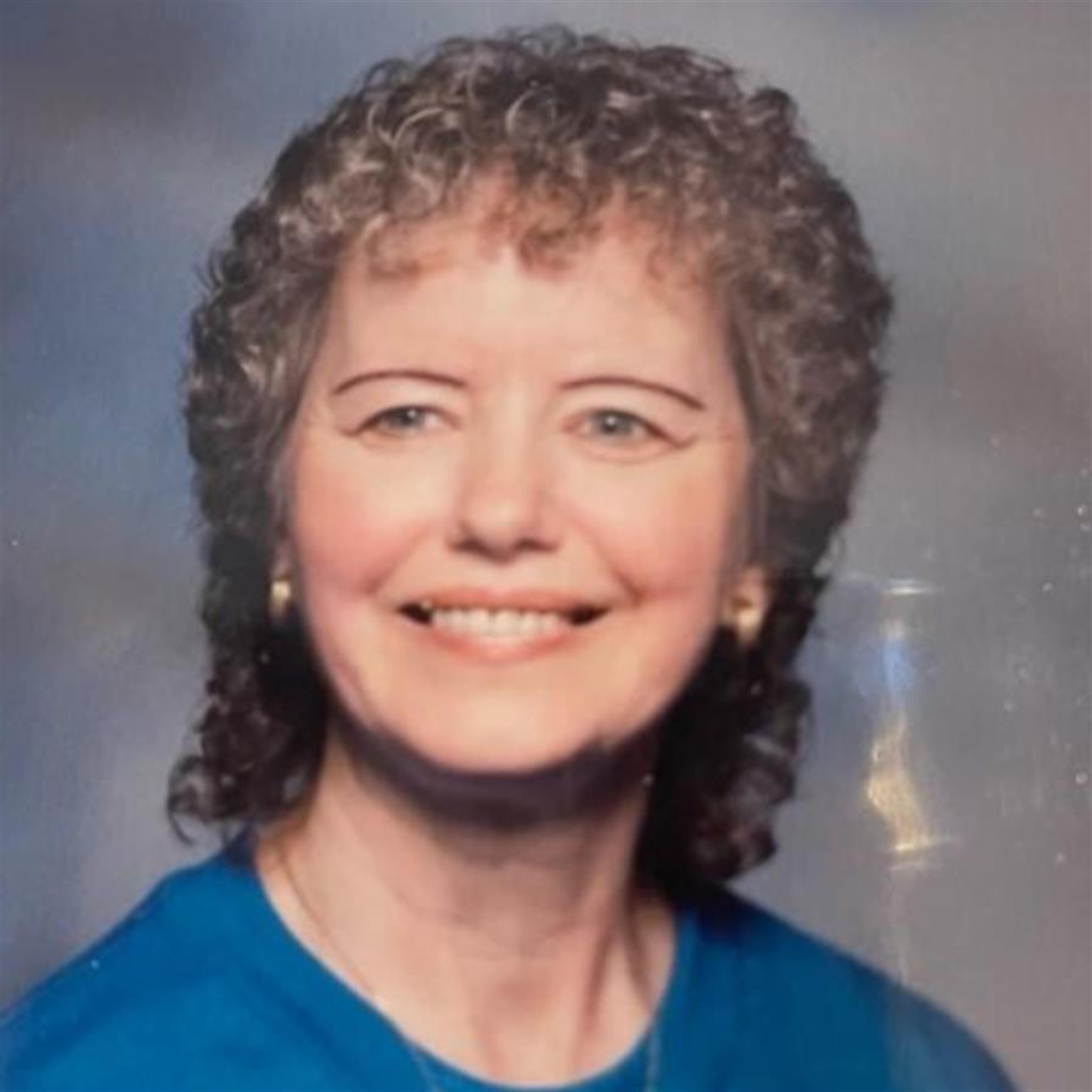 Sandra Holmes