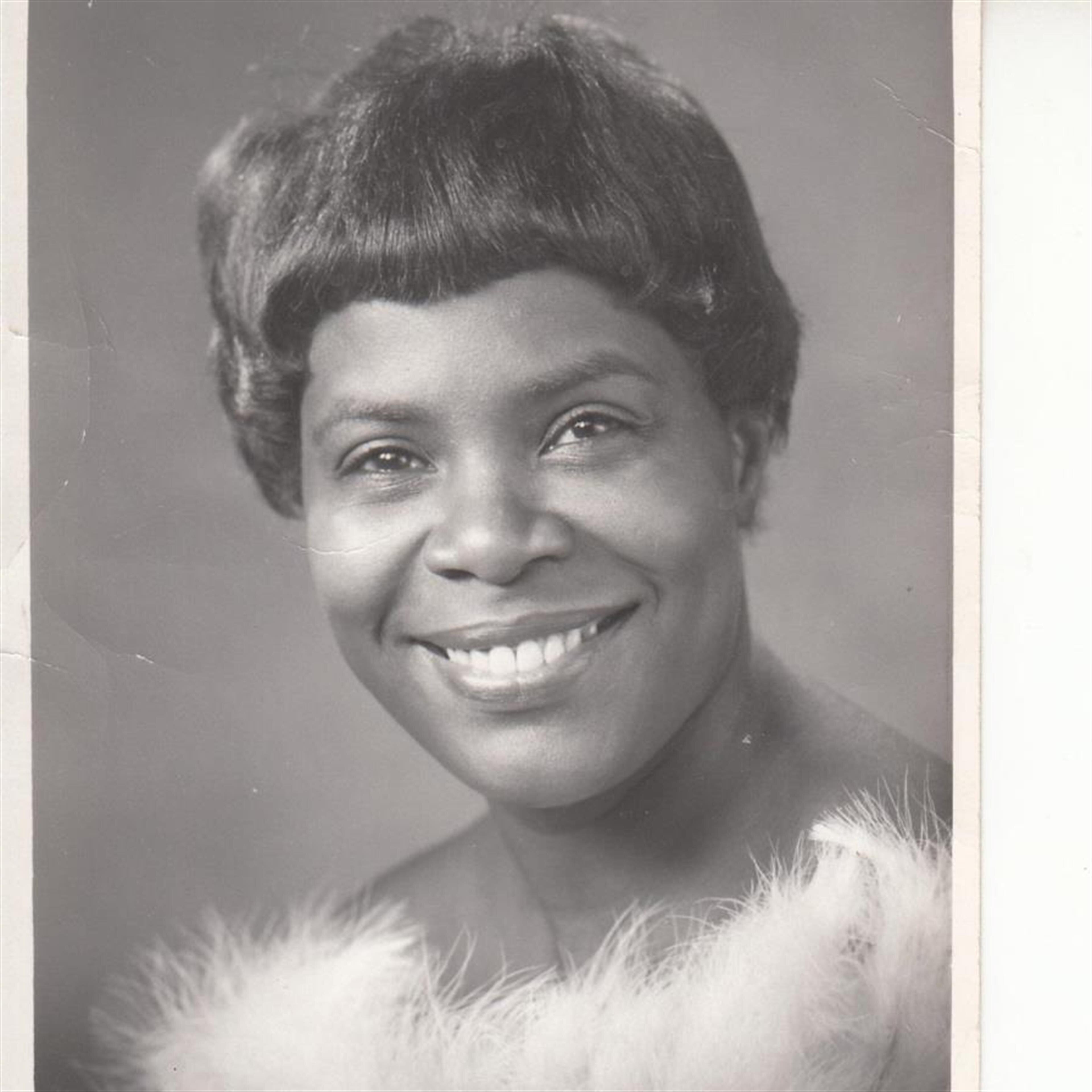 Lucy Lee Cox