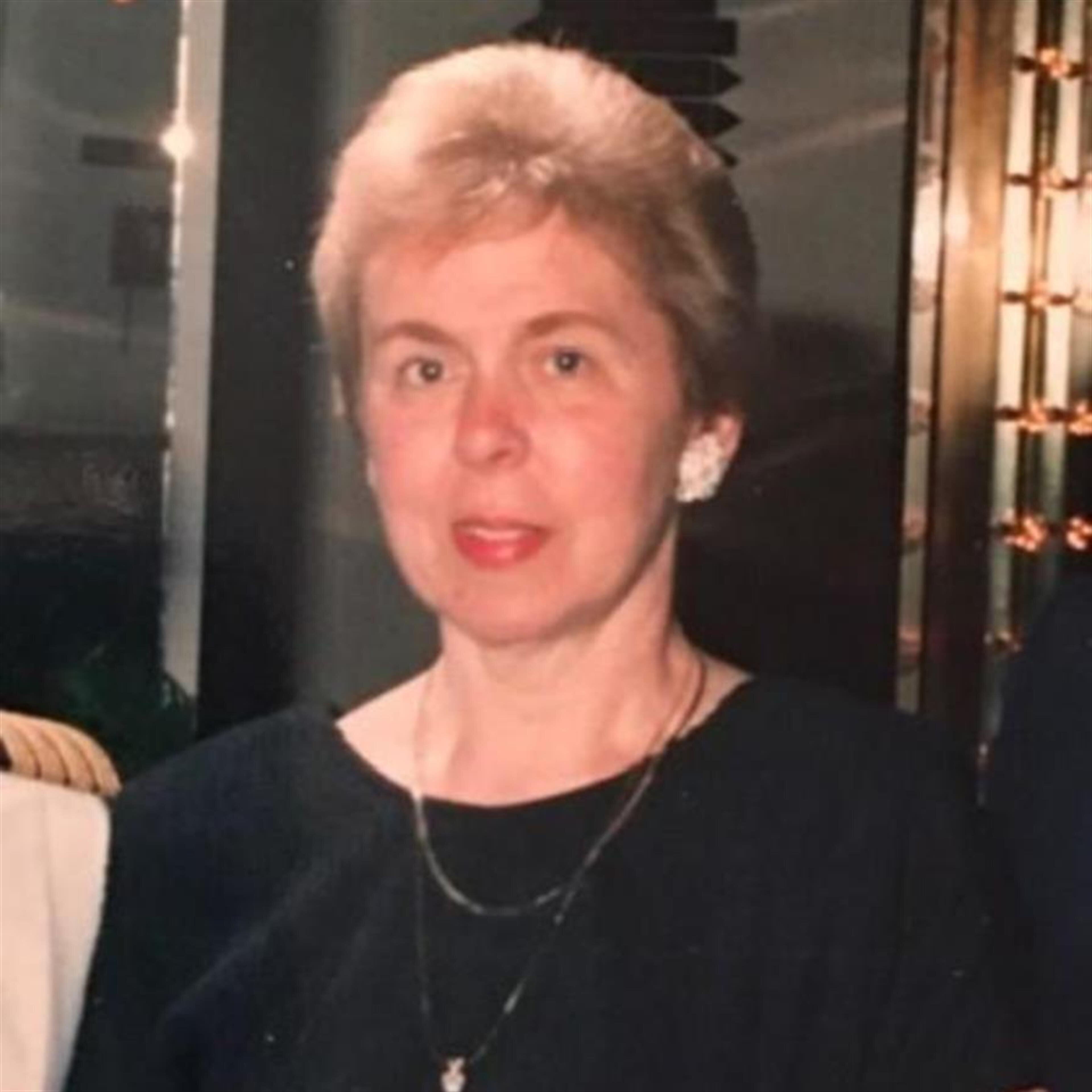 Shirley M Rosenau