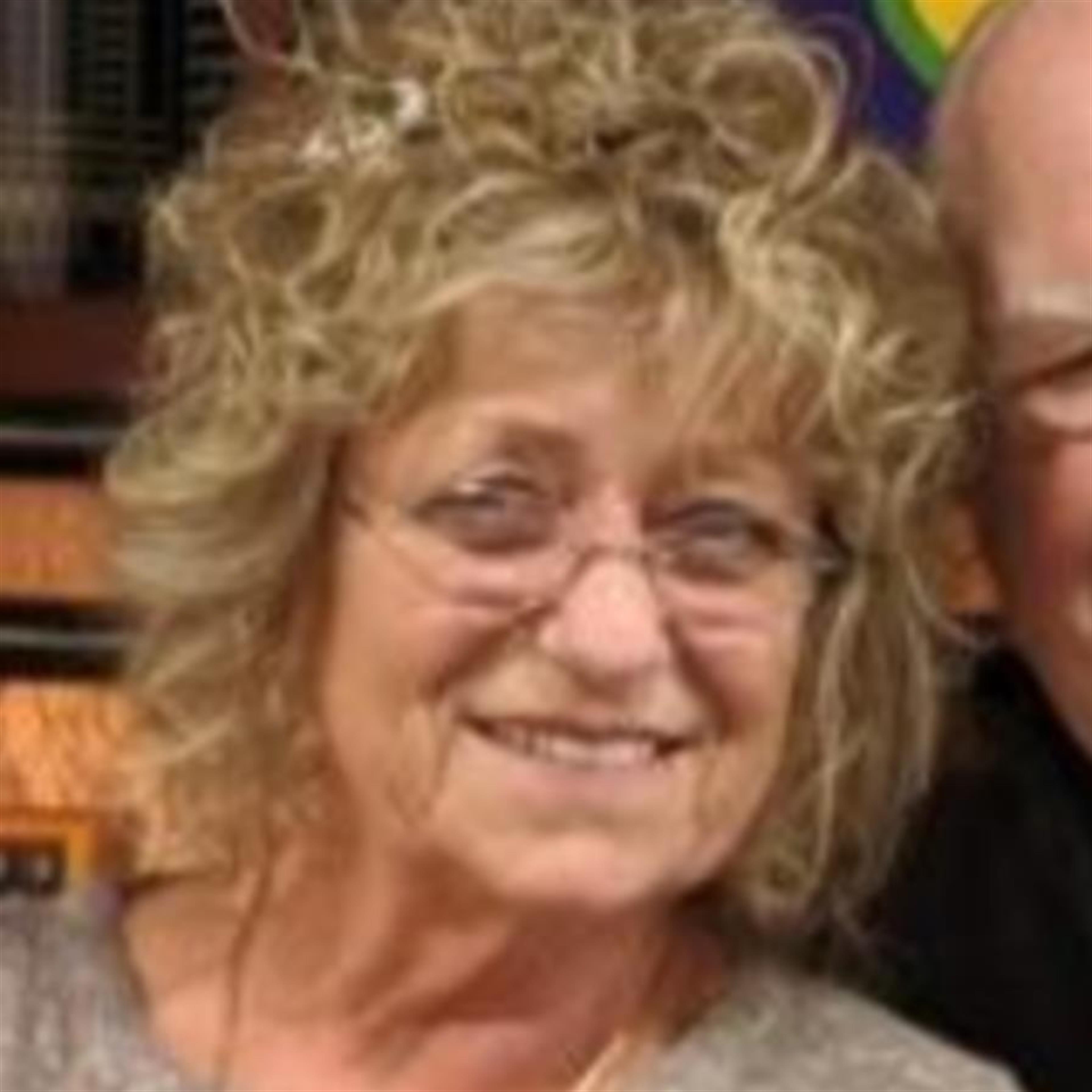 Beate Cavish's obituary picture