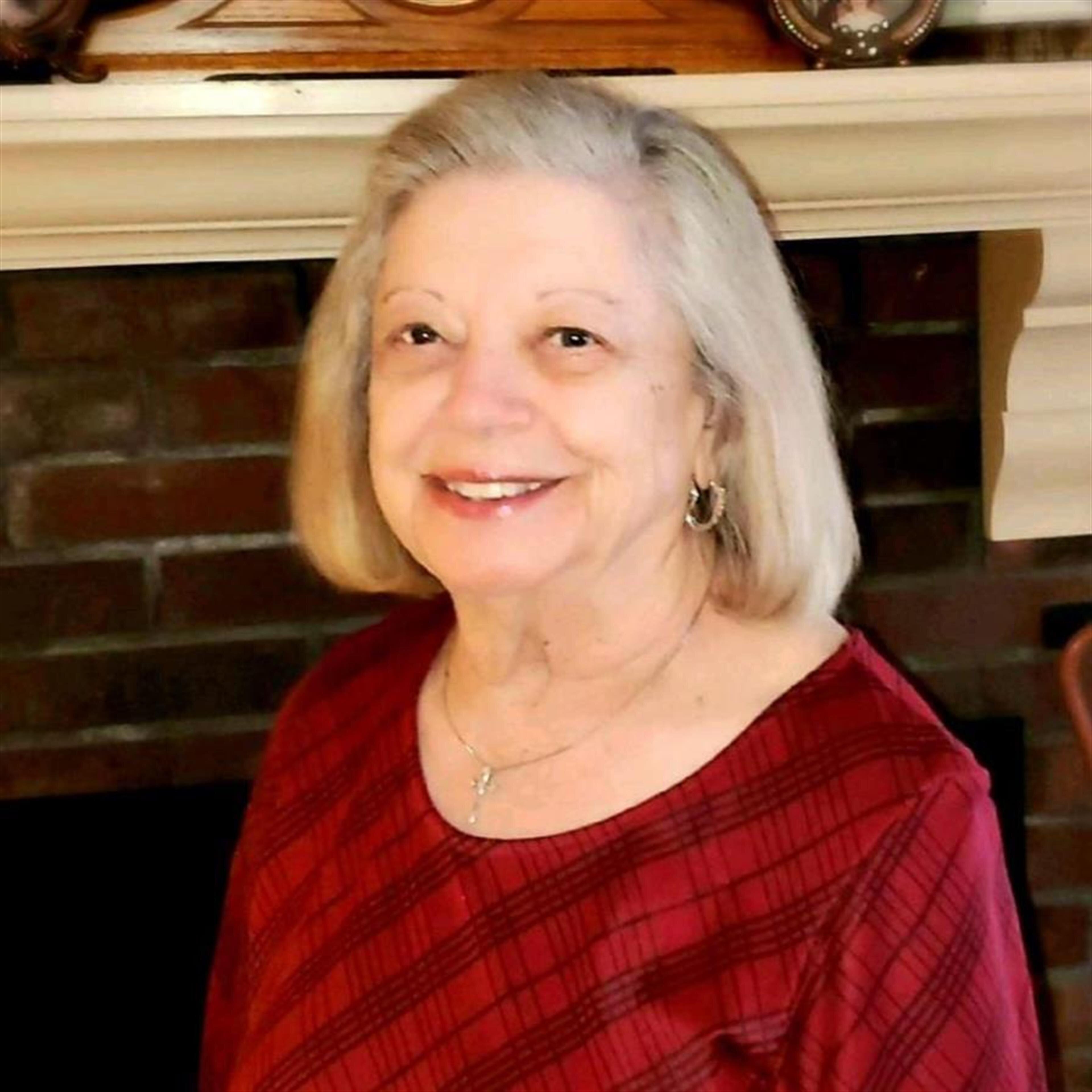Jo Gwyndolyn May