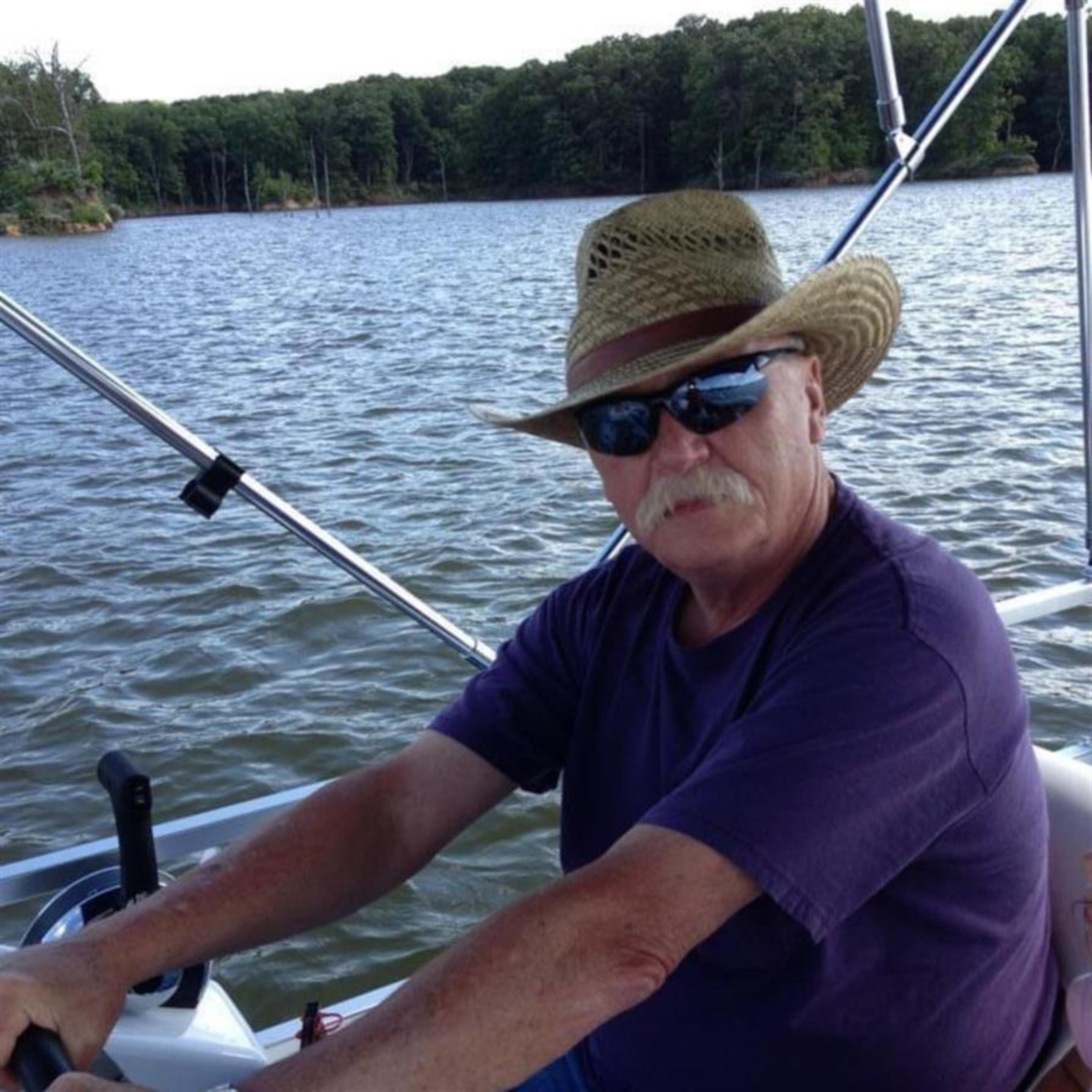 Robert "Bob" White